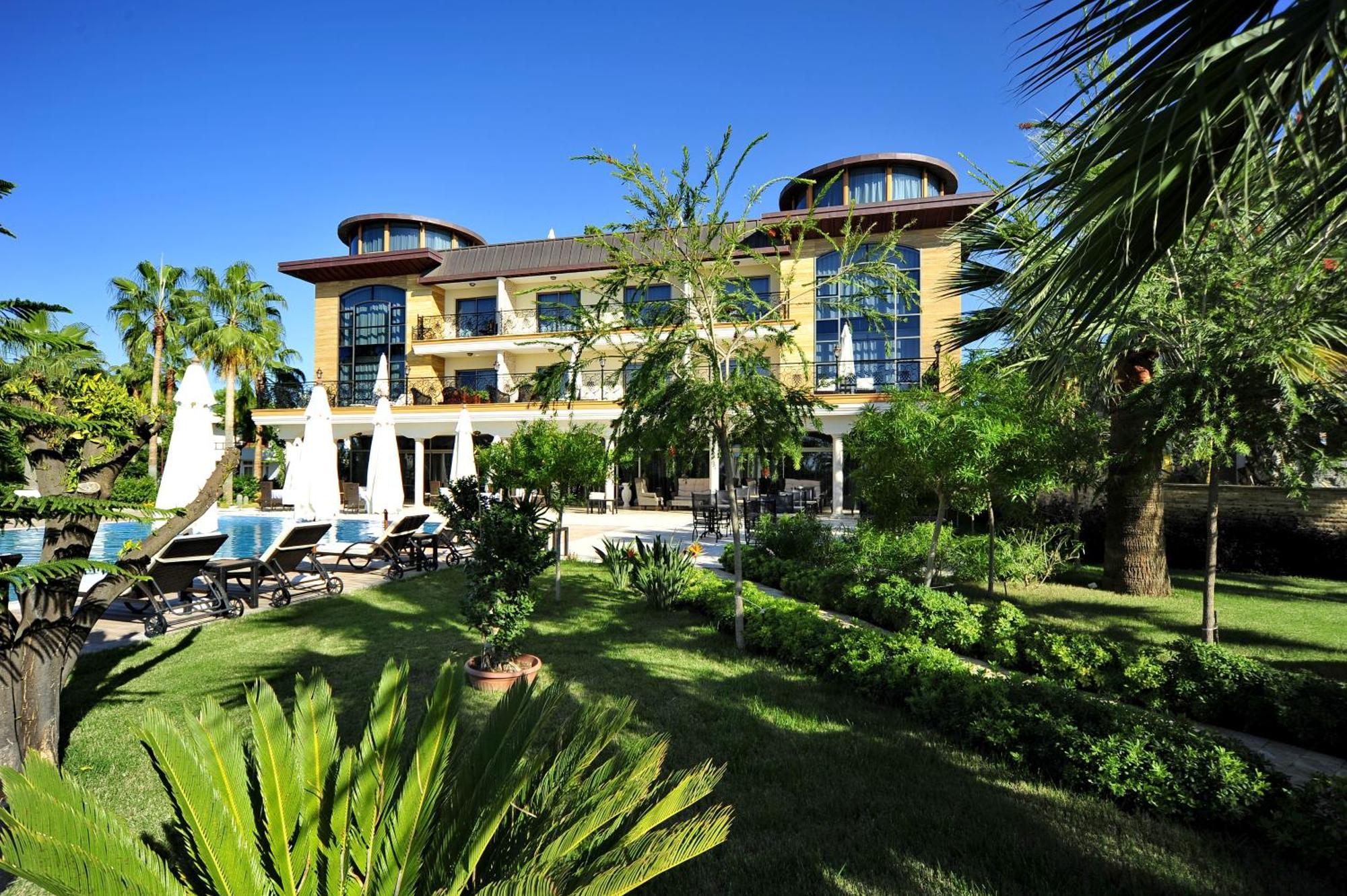 Hotel Augusto Boutique & 4*