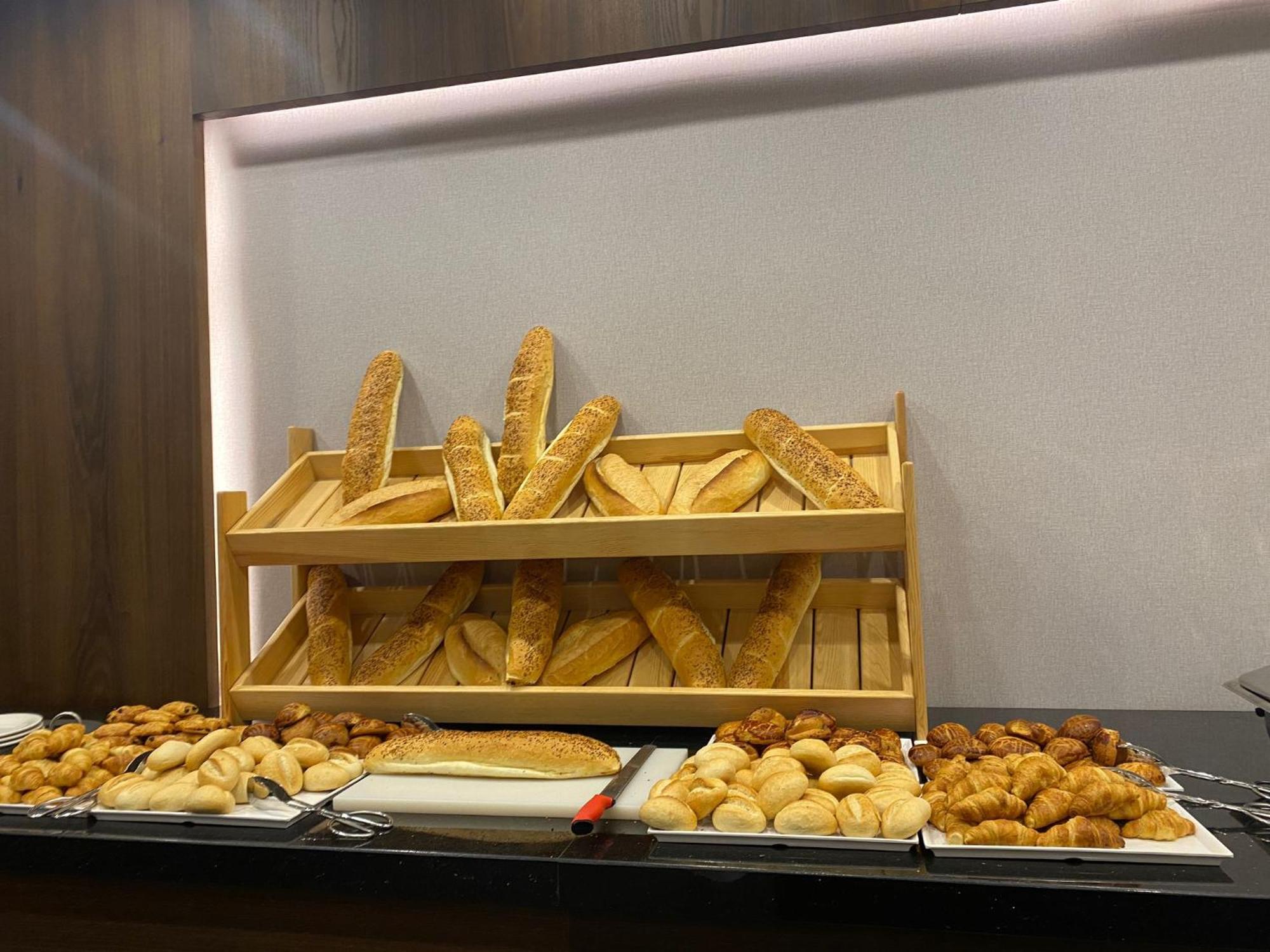 Ramada By Wyndham Umraniye 4*