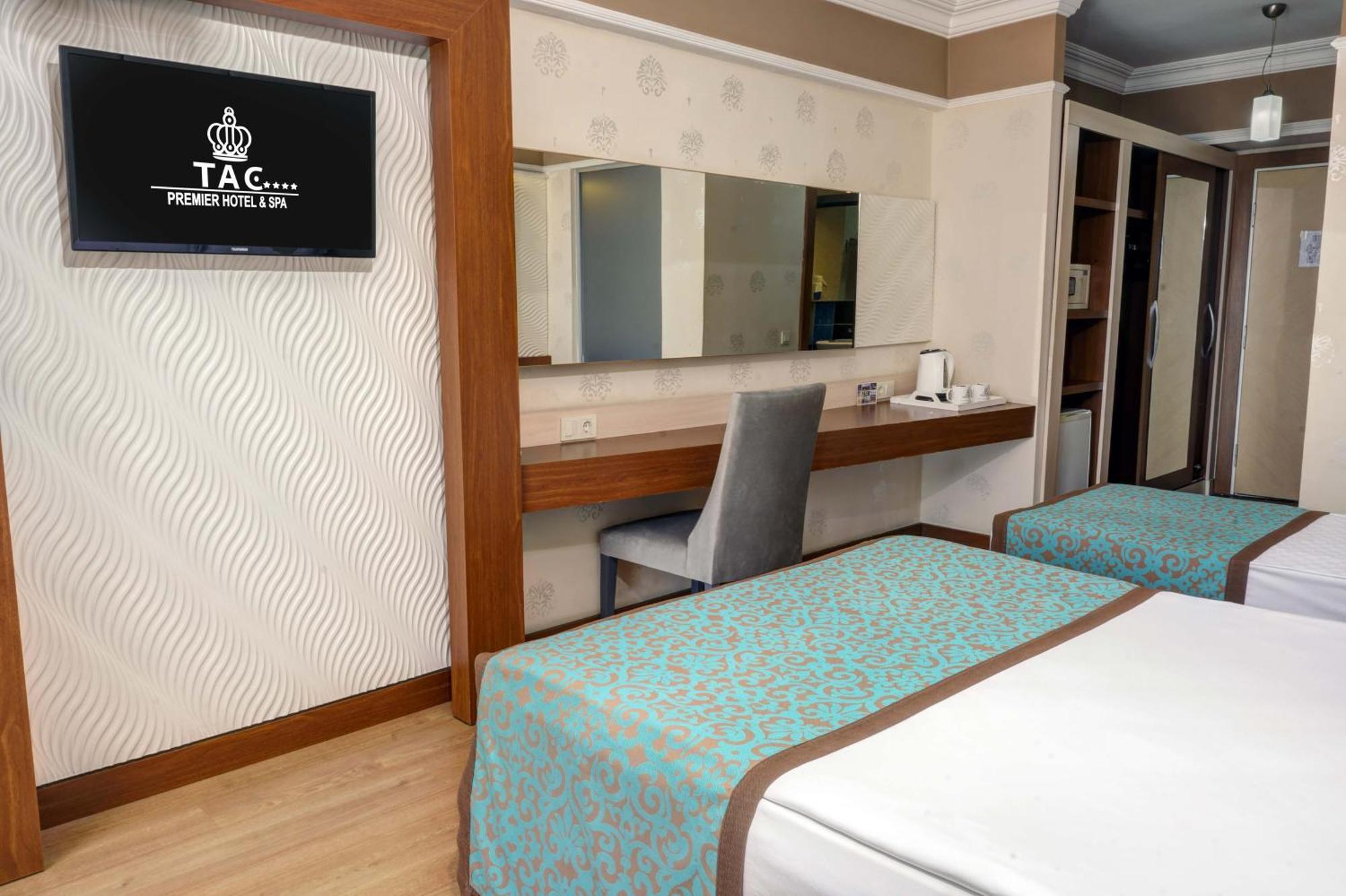 Tac Premier & Resort