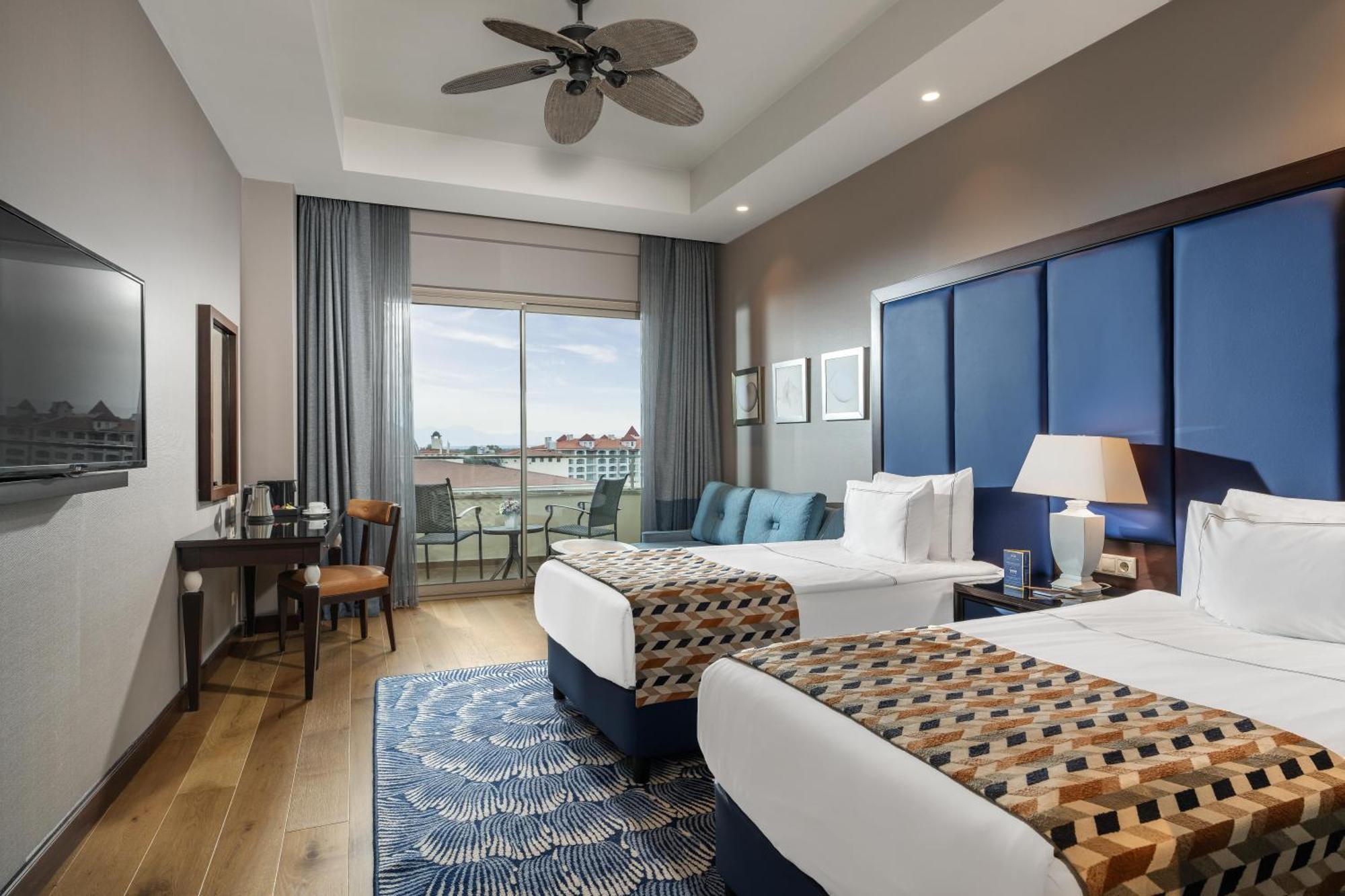Hotel Kaya Palazzo Golf 5*