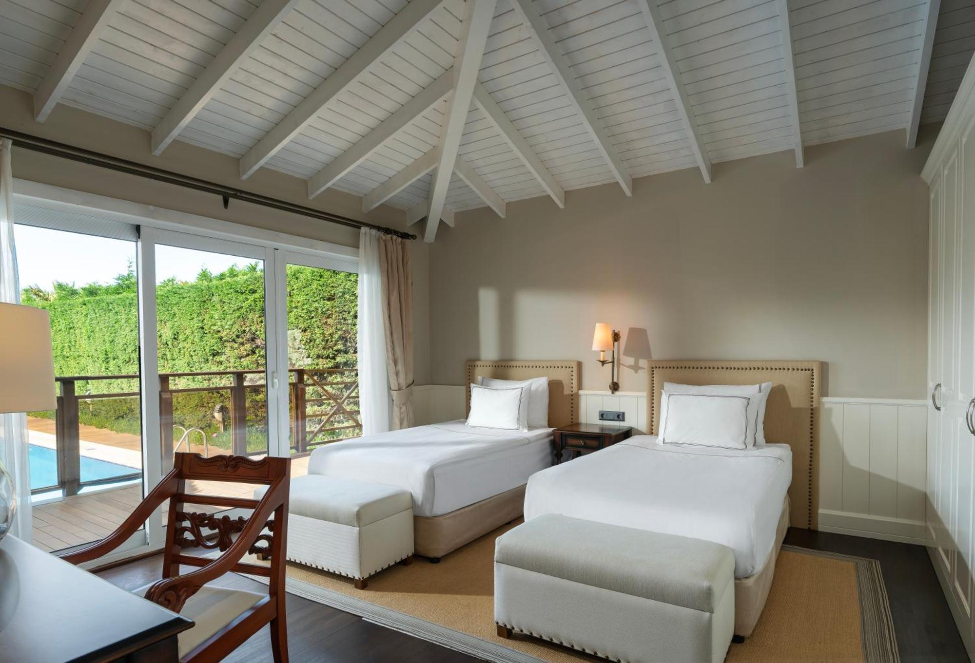 Kaya Palazzo Golf