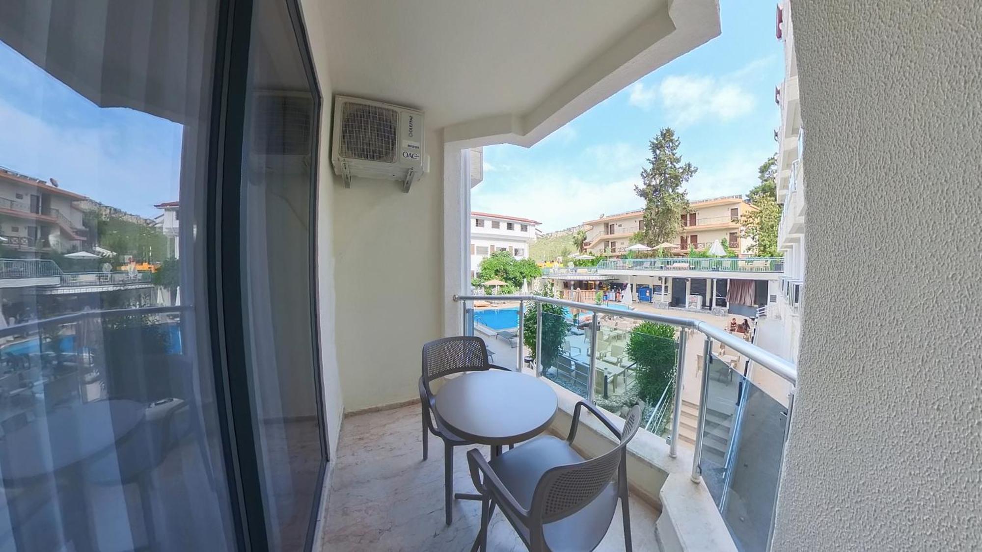 Mr Crane Hotel Kemer