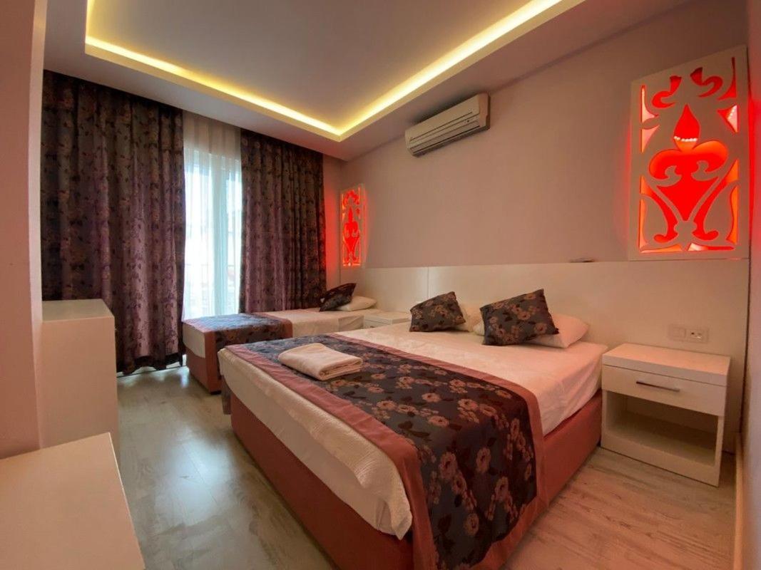 Beachway & Hotel