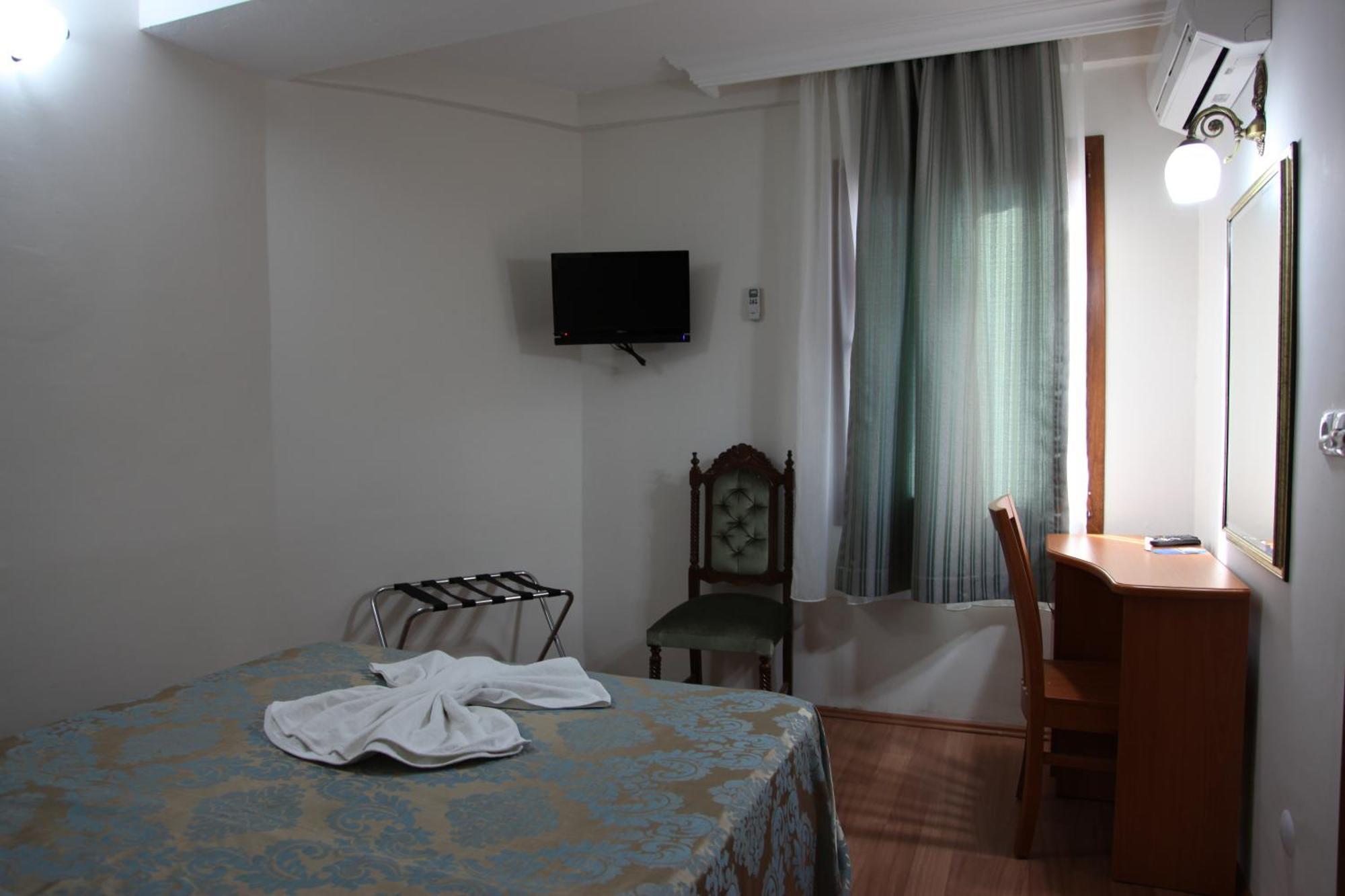 Hotel Ave Maria 2*