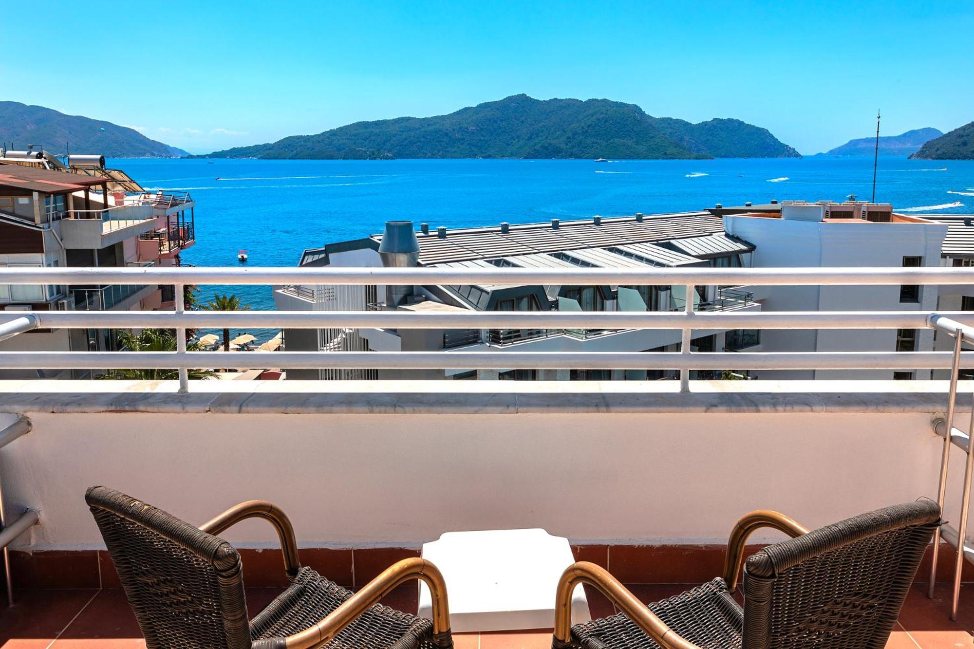 Hotel Kayamaris 4*