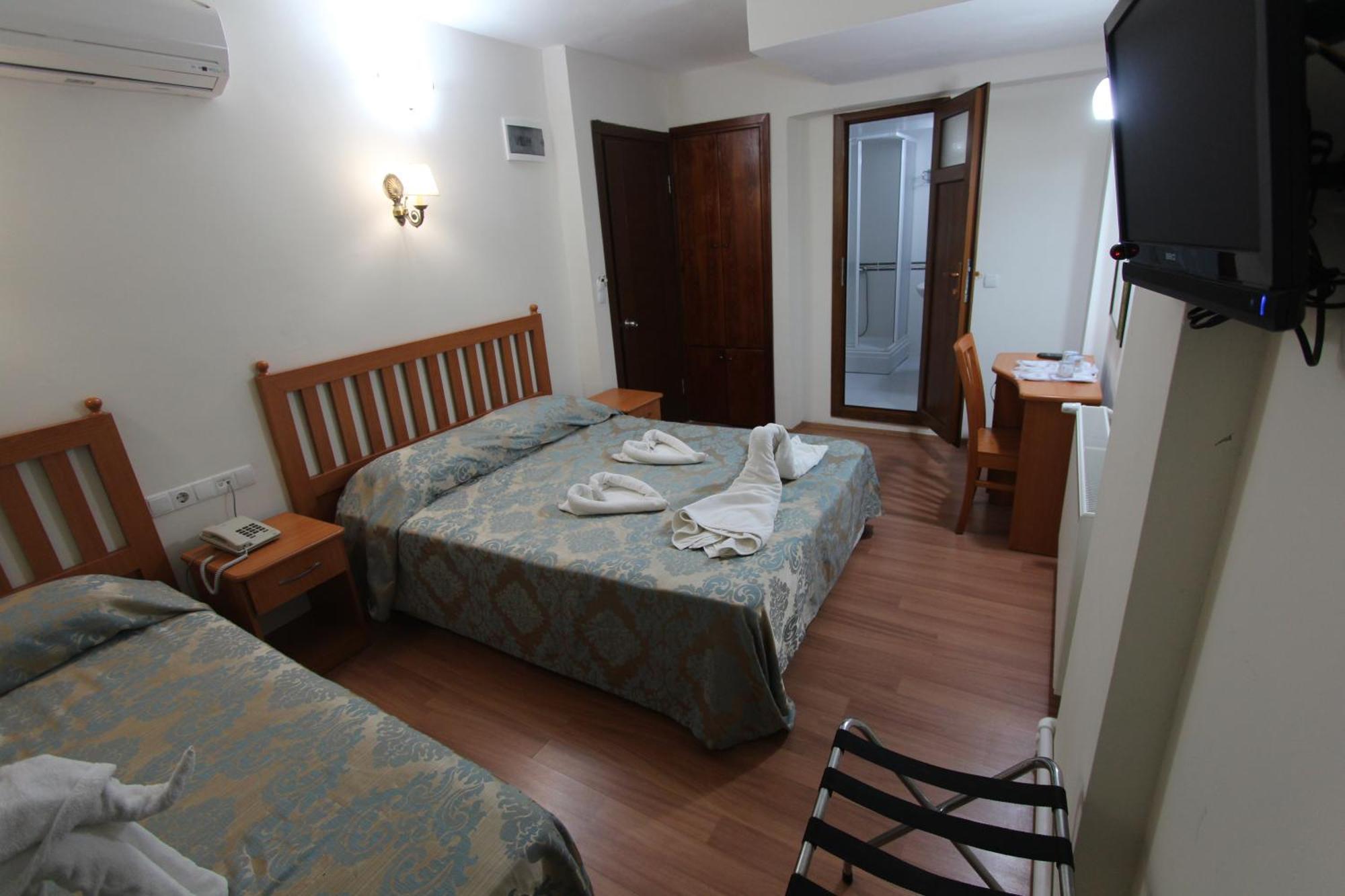 Ave Maria Hotel 2*