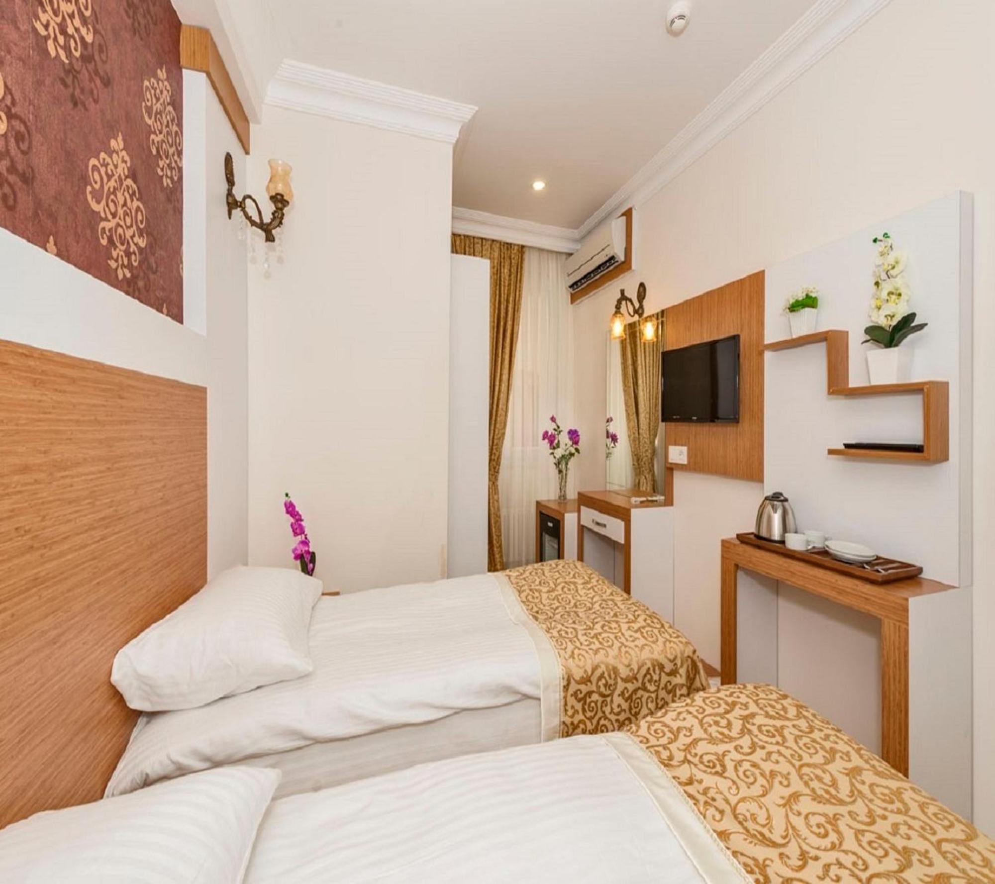 Raimond 3*
