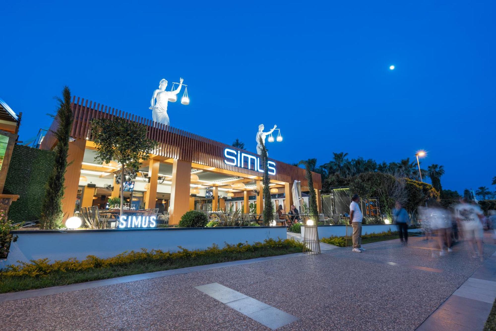 Simus 2* Side