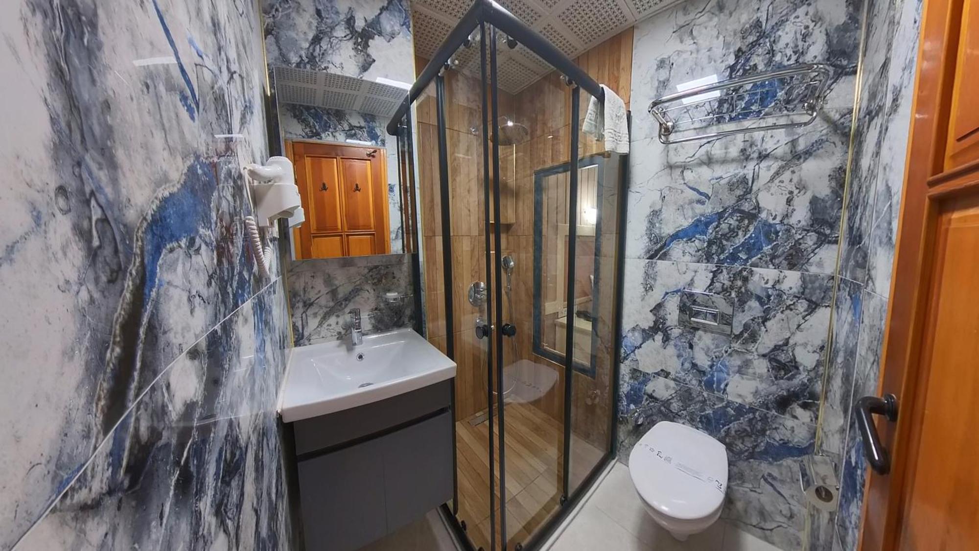 Hotel Mr Crane 3*