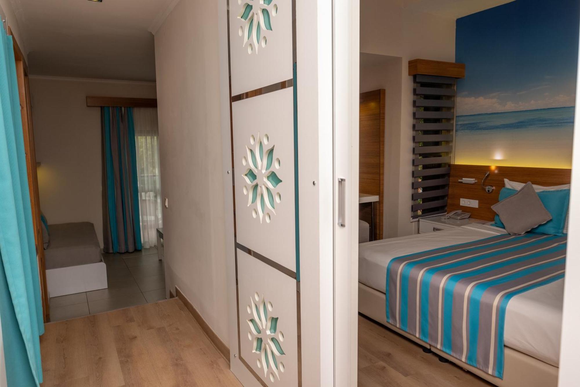 Village Tuerkiye 4*