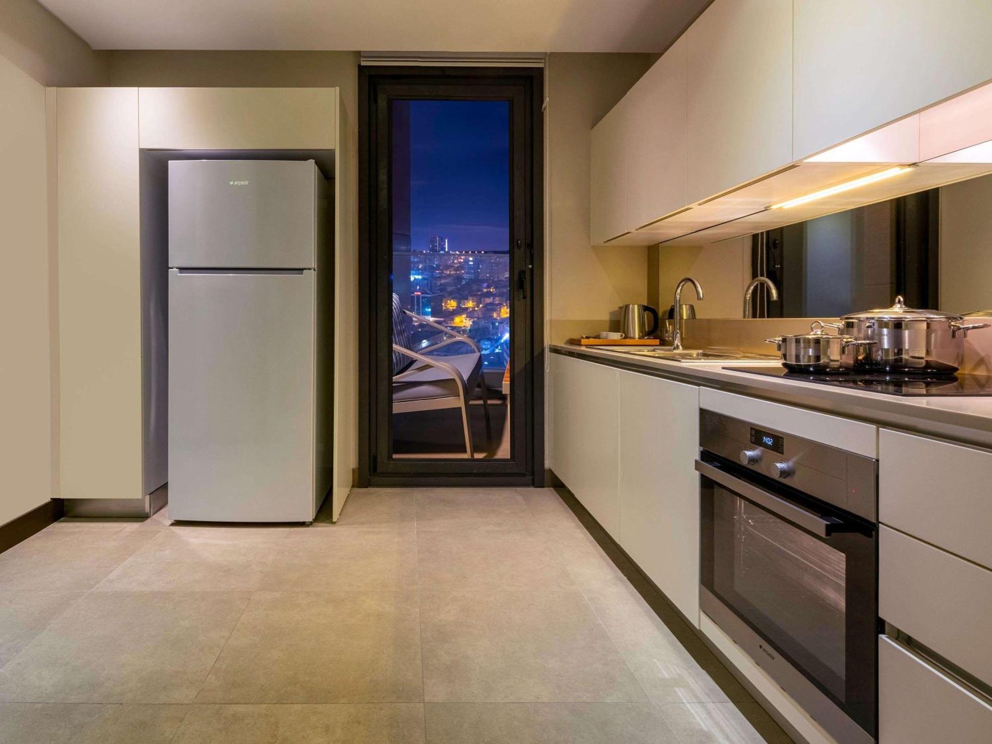 Movenpick Living West Hotel 5*