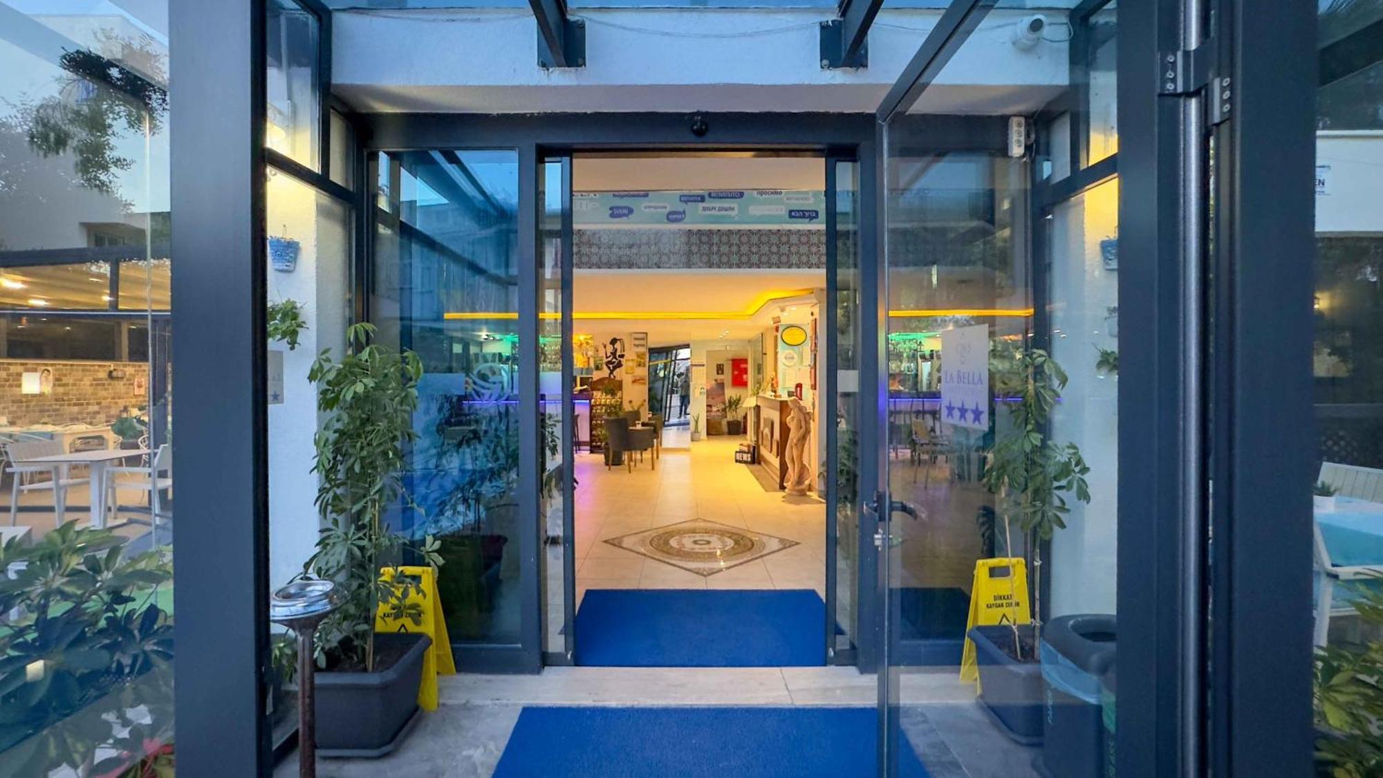 Hotel La Bella