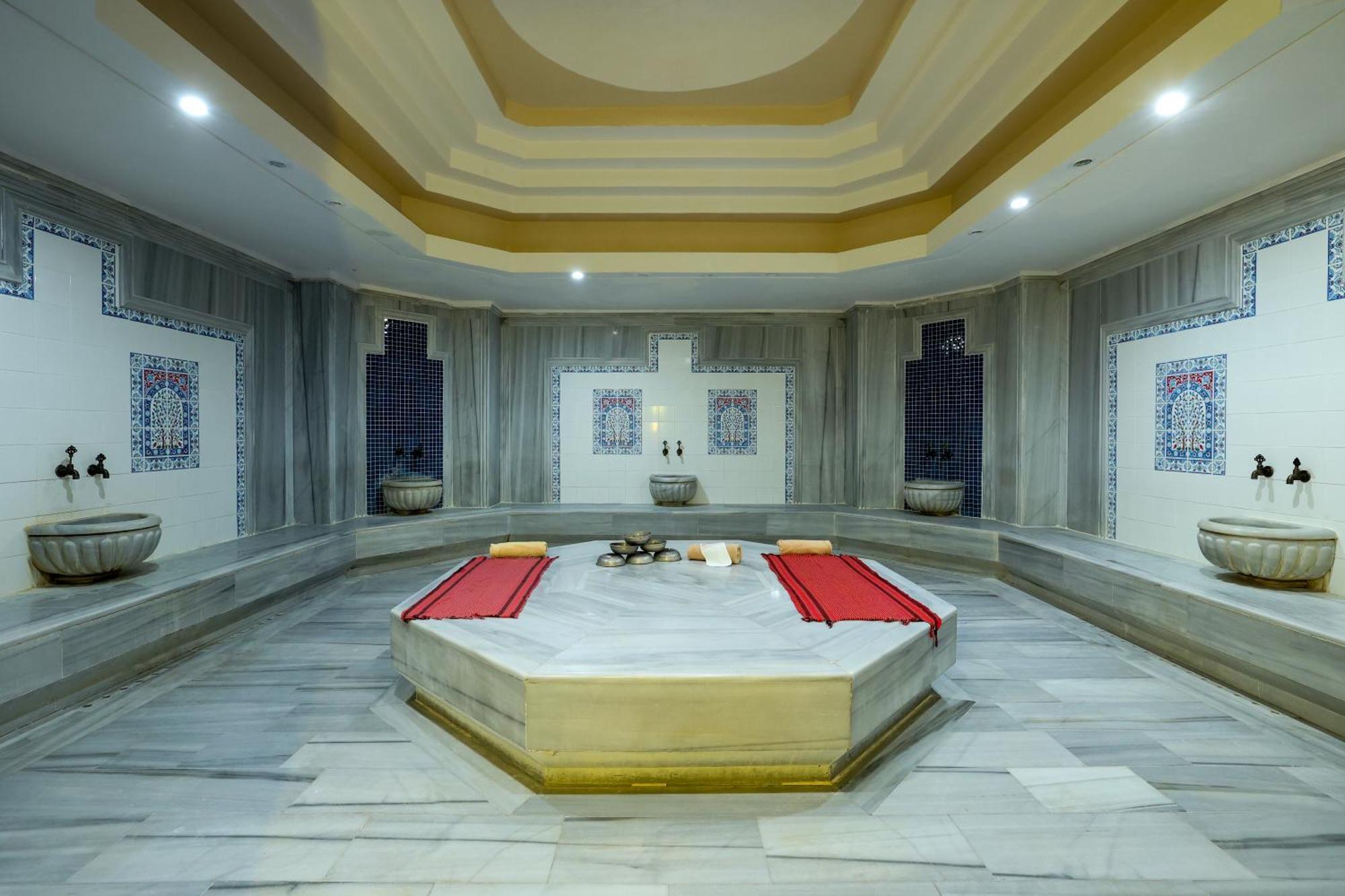 Crystal Tat Golf & 5* Belek