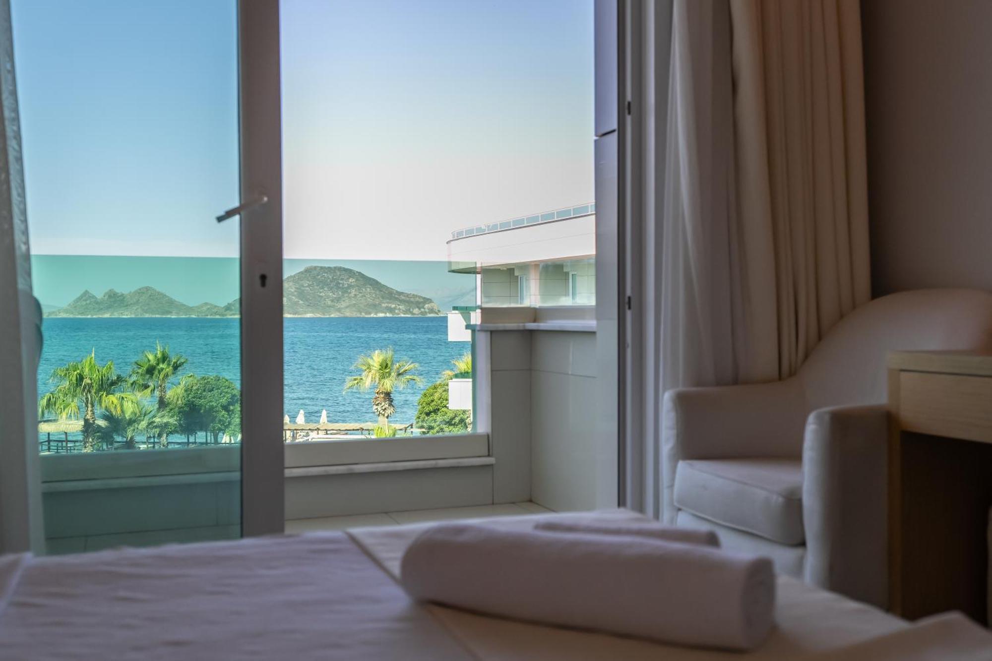 Dragut Point South 4*