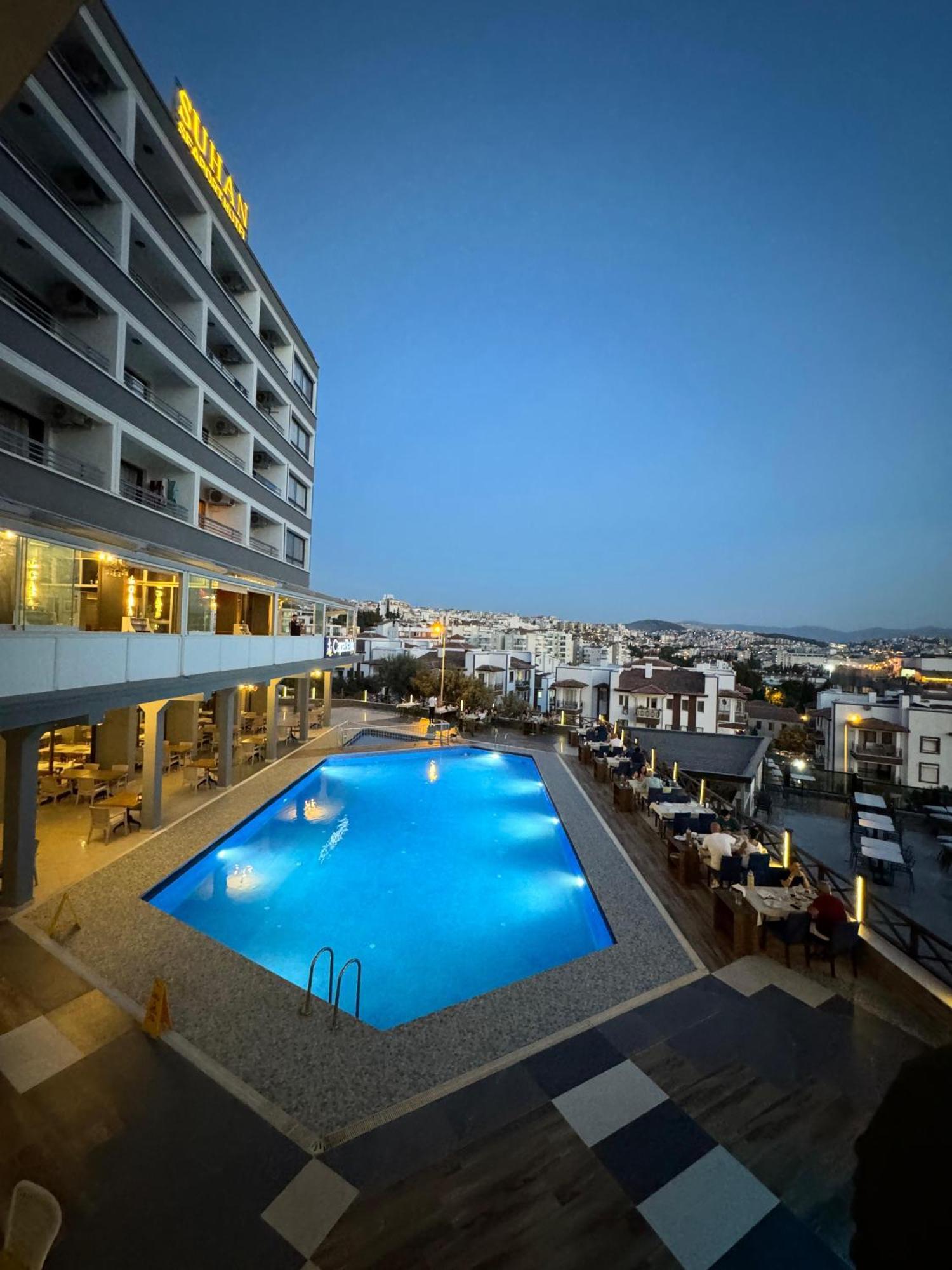 Hotel Suhan Seaport Kusadasi