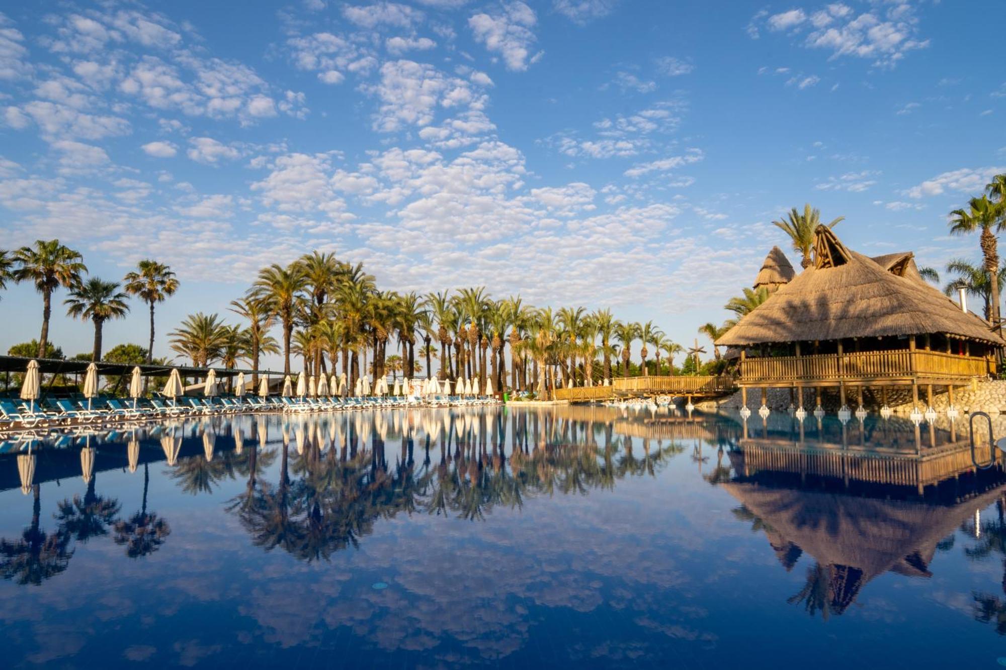 Hotel Aqi Pegasos World 4*