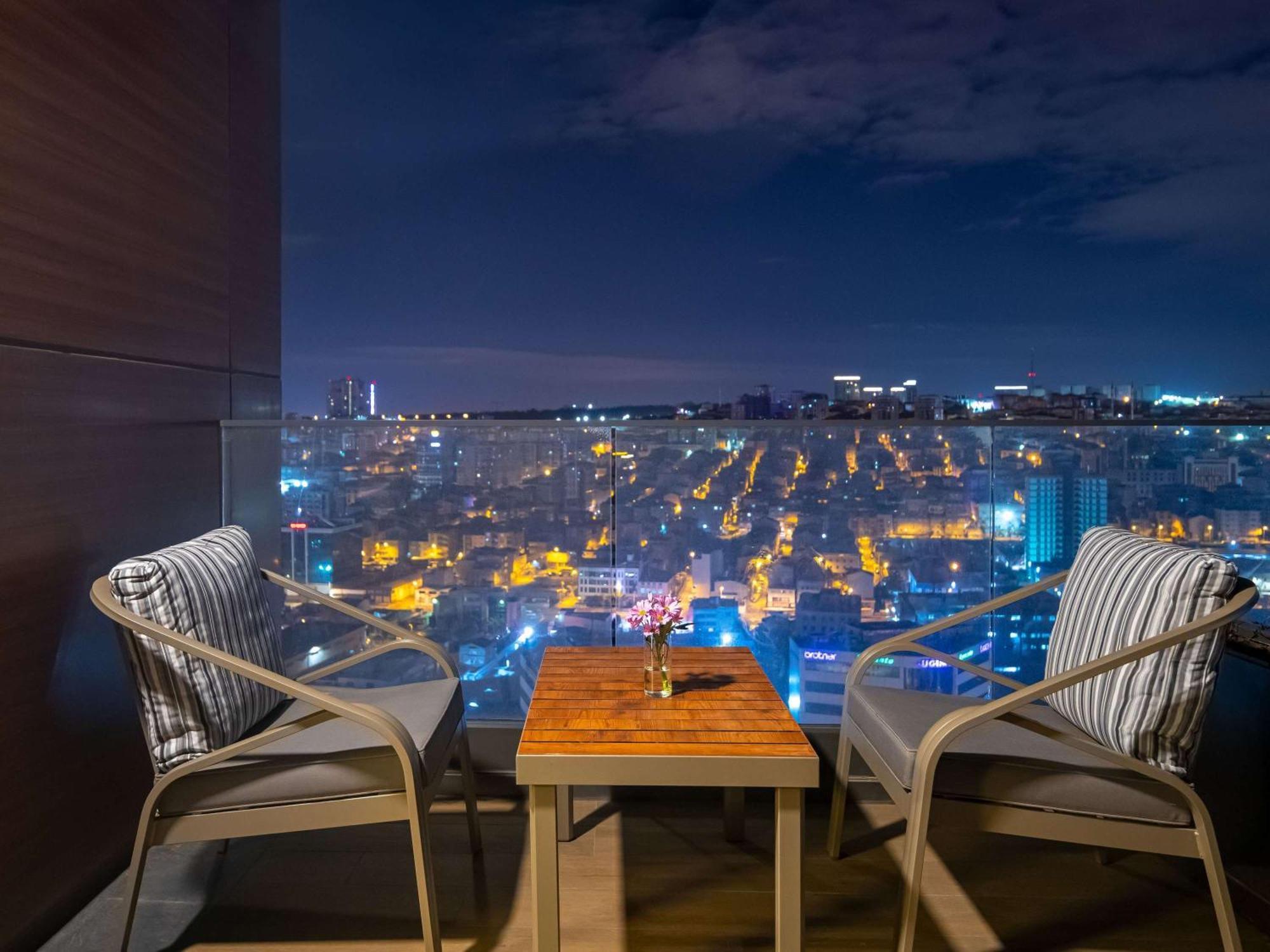 Movenpick Living West 5* Istanbul