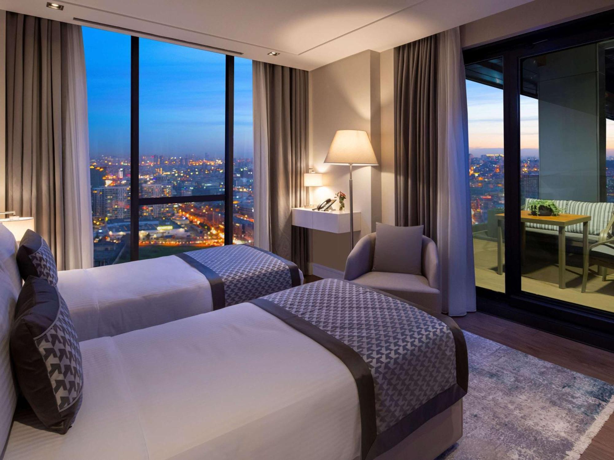 Movenpick Living West