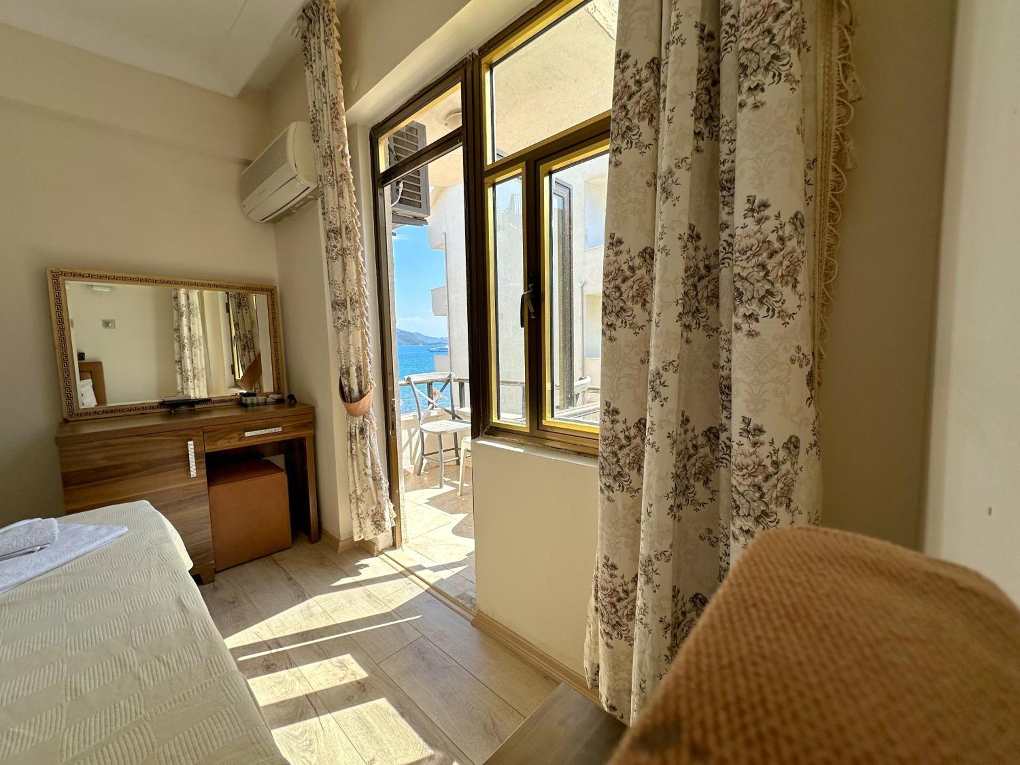 Reis 3* Marmaris