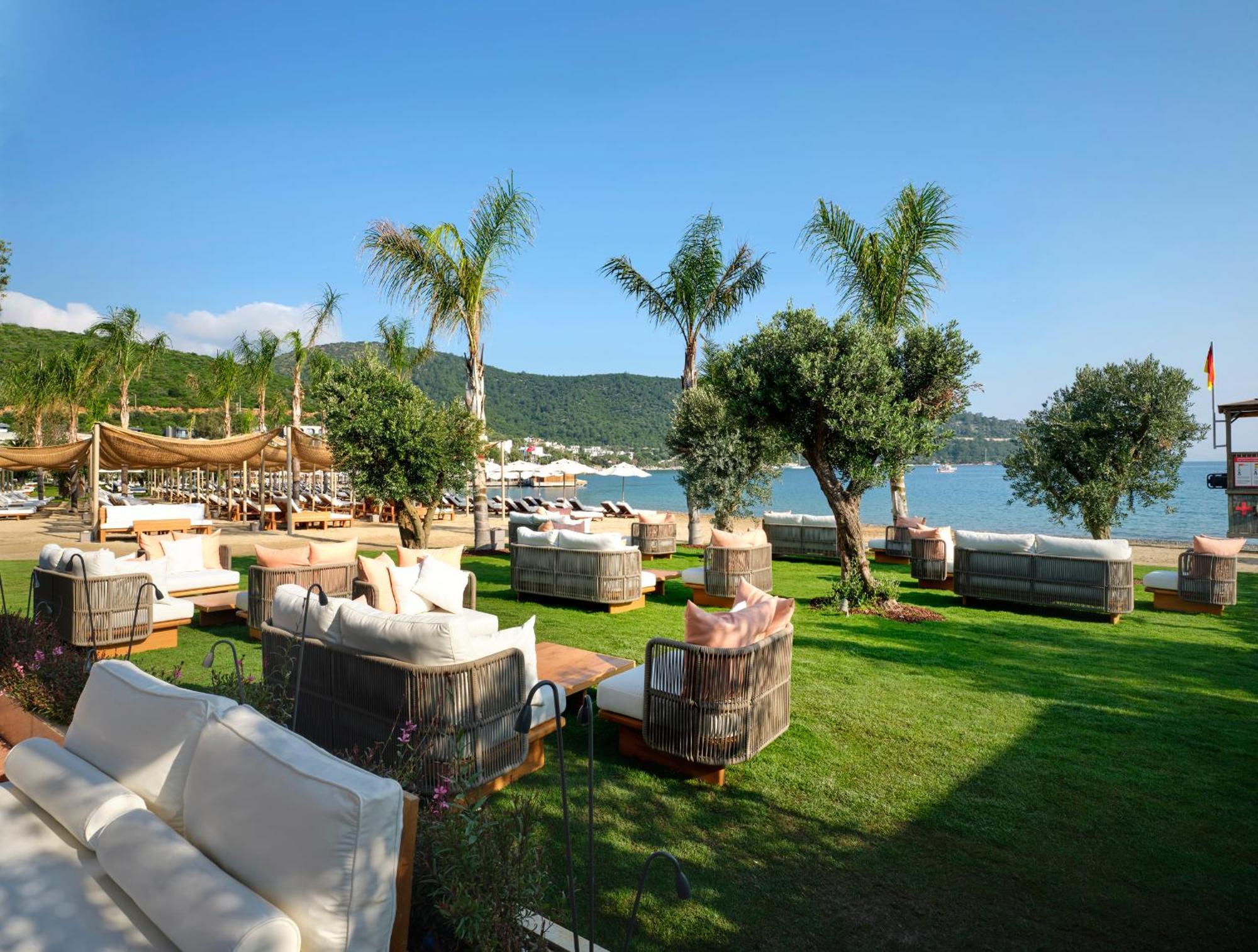 Voyage Resort