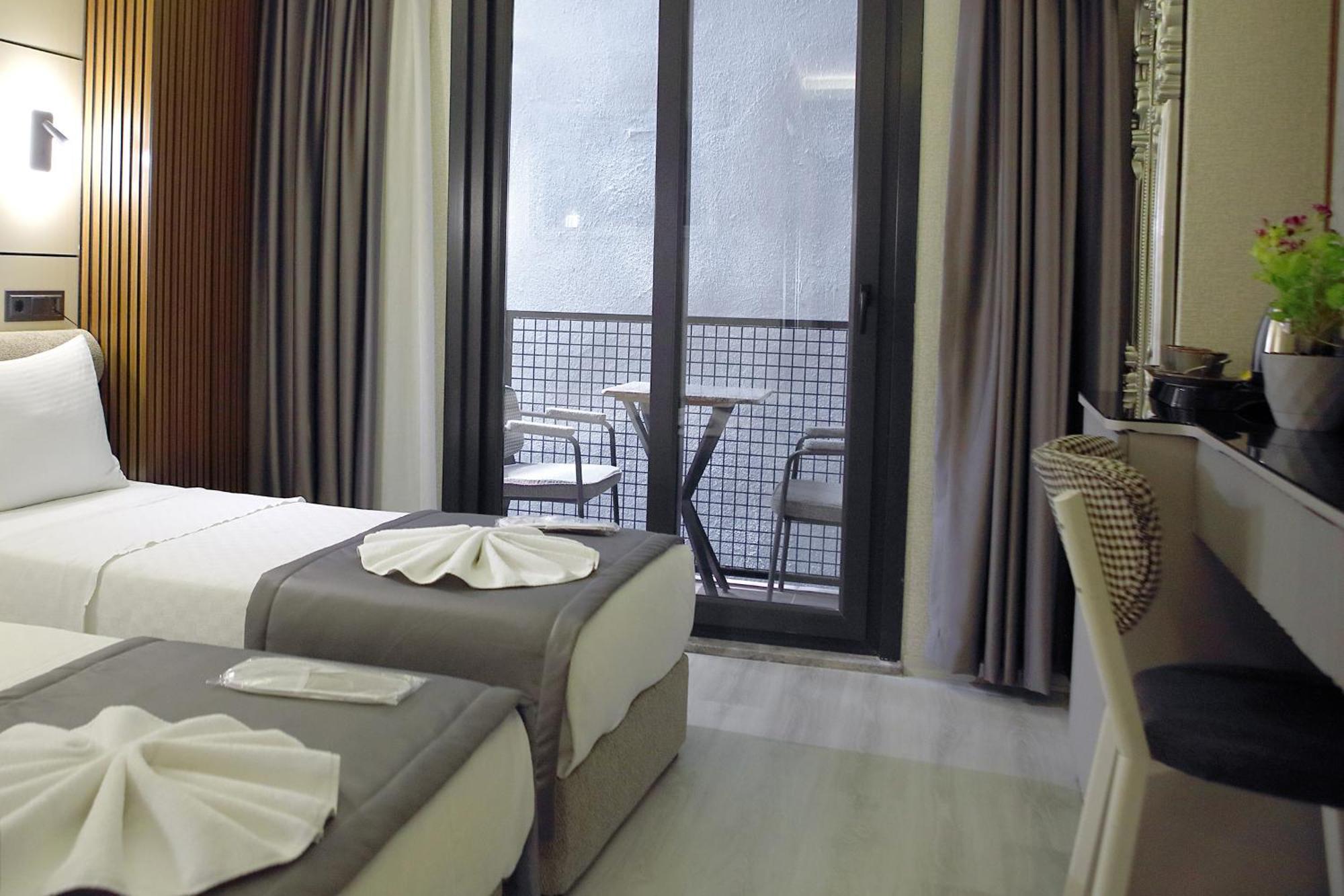 Amara Old City Hotel & Spa 3*