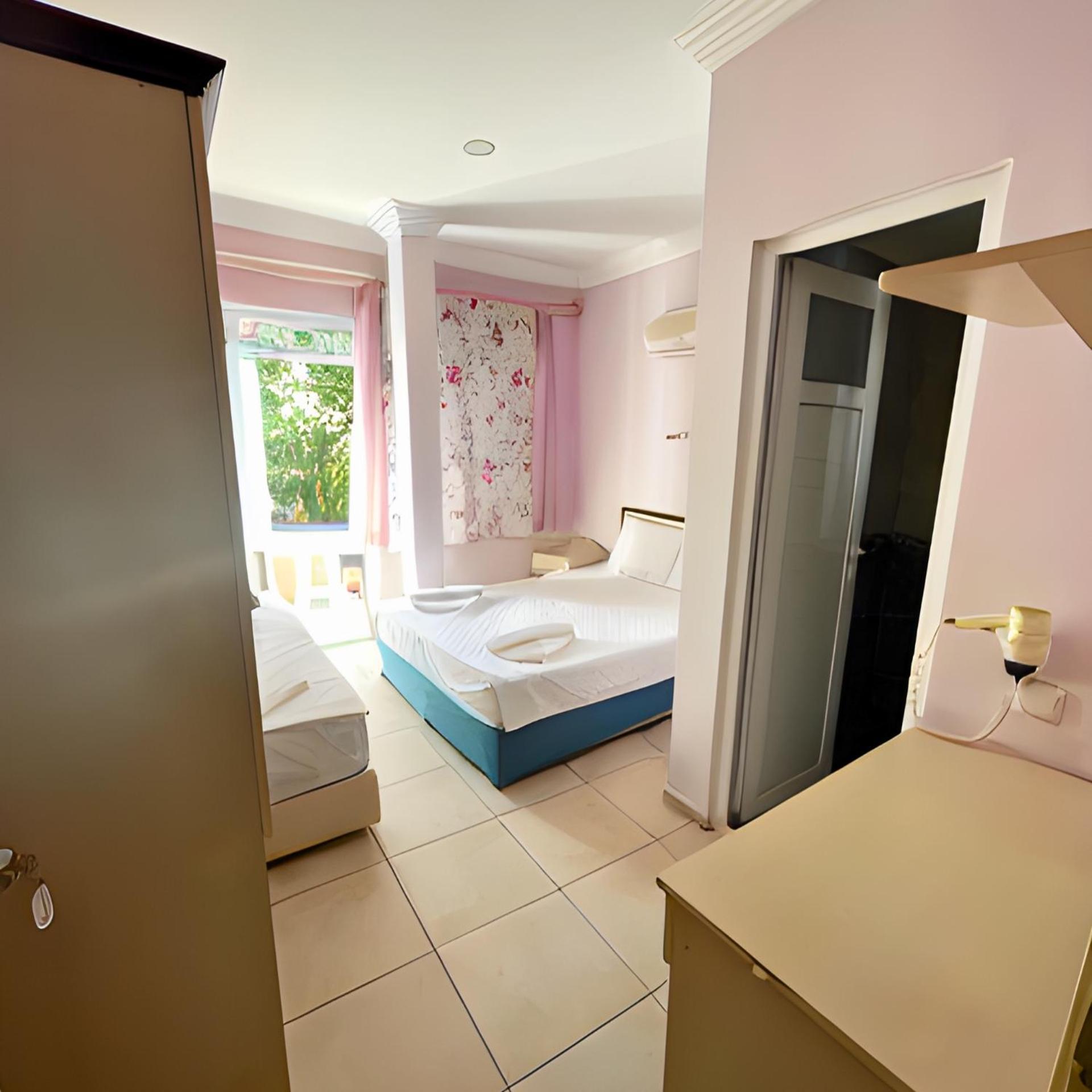 Hotel Beachway &