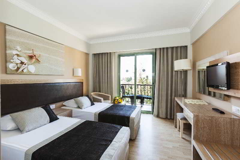 Larissa Stone Palace 5* Side
