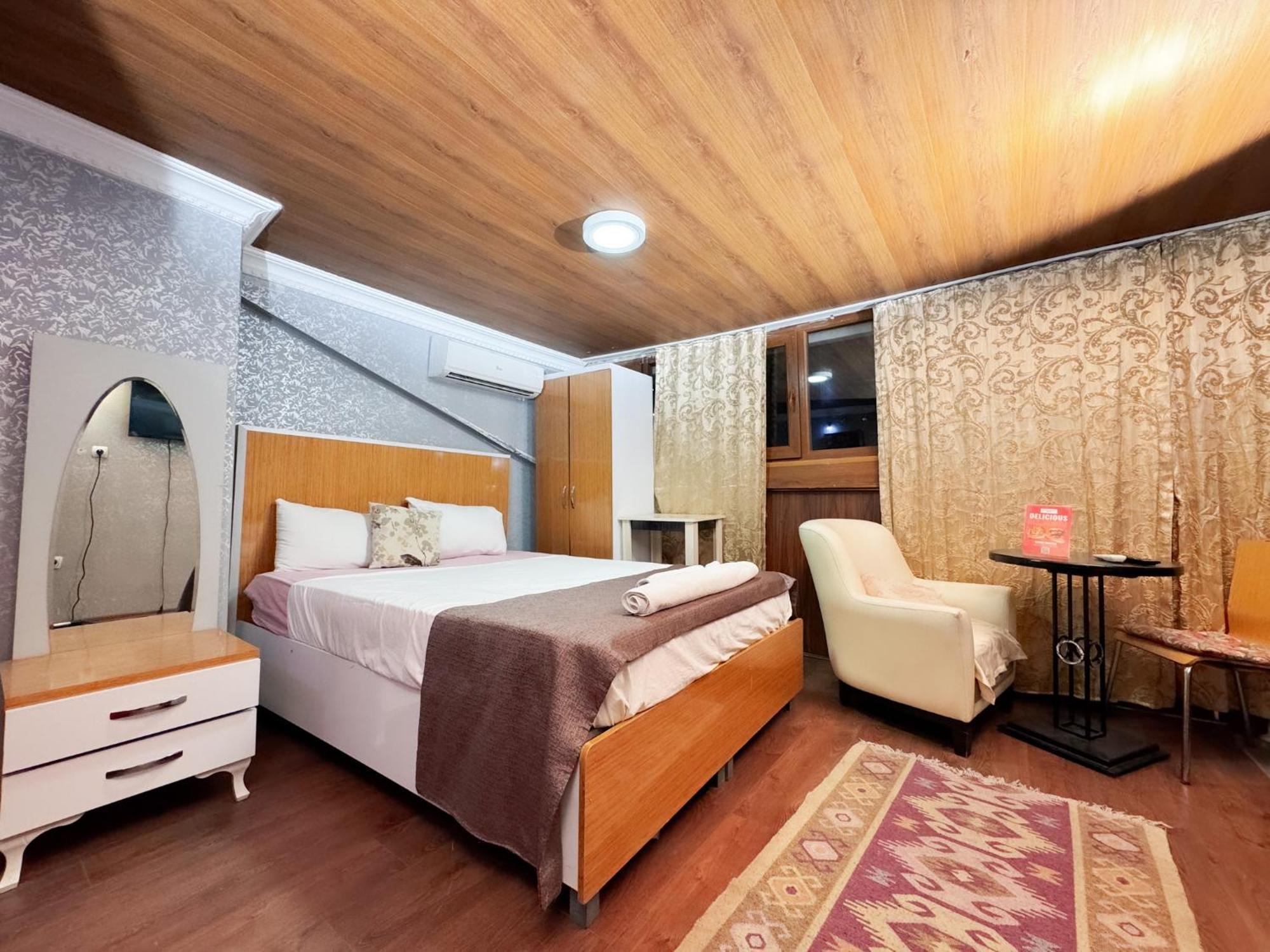 Hotel The New Season *