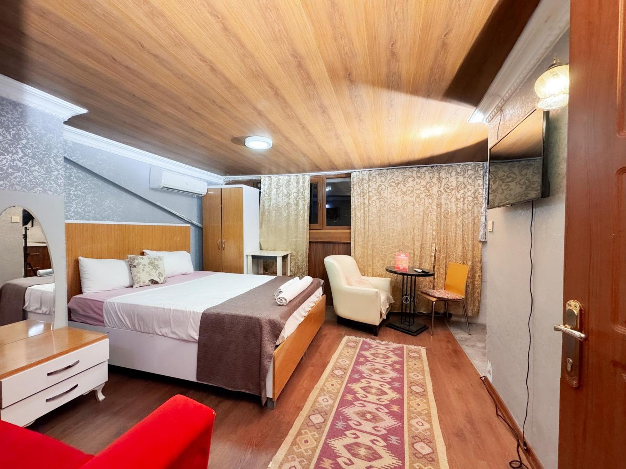 Hotel The New Season *
