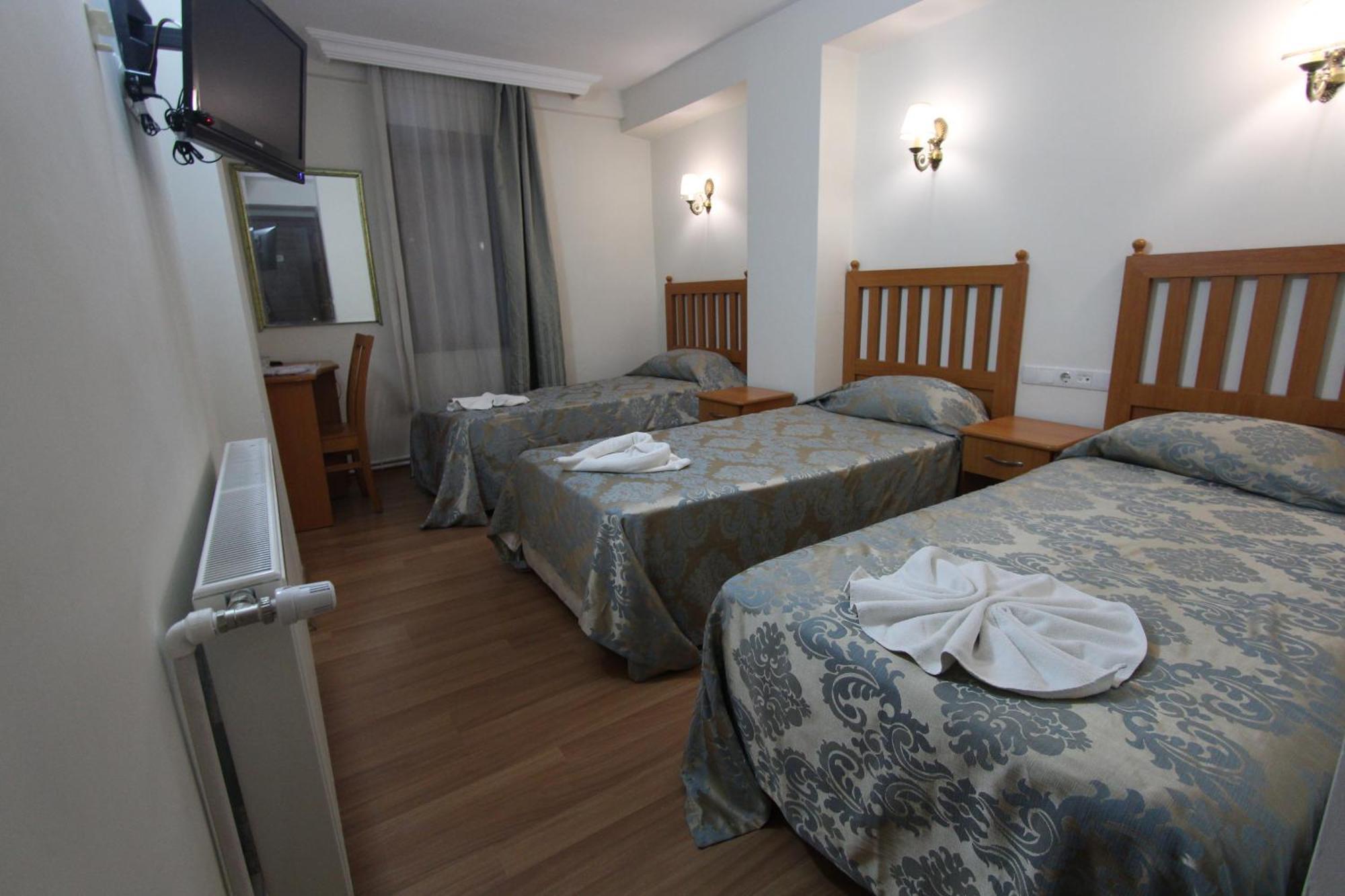 Ave Maria Hotel