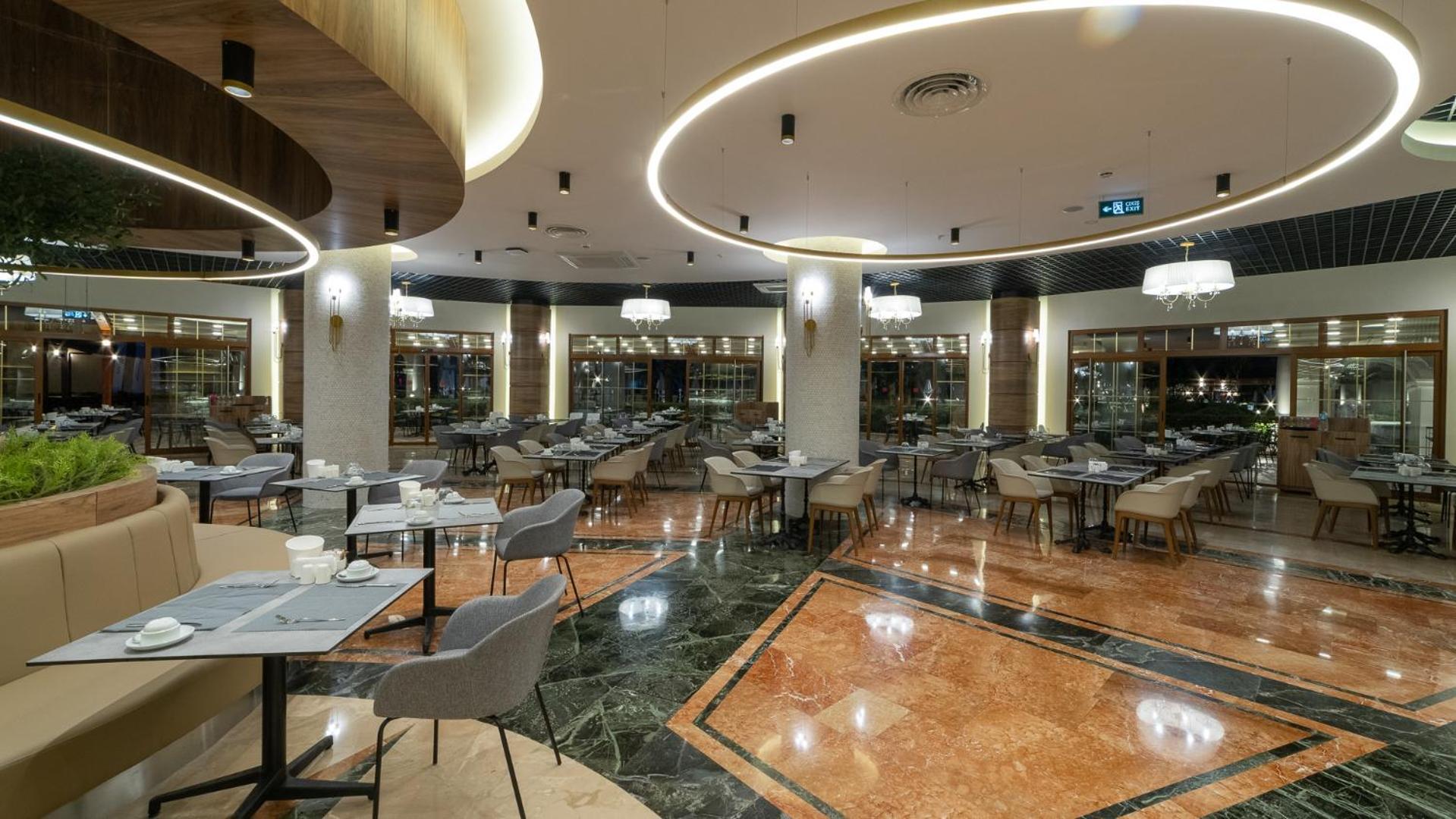 Hotel Numa Club