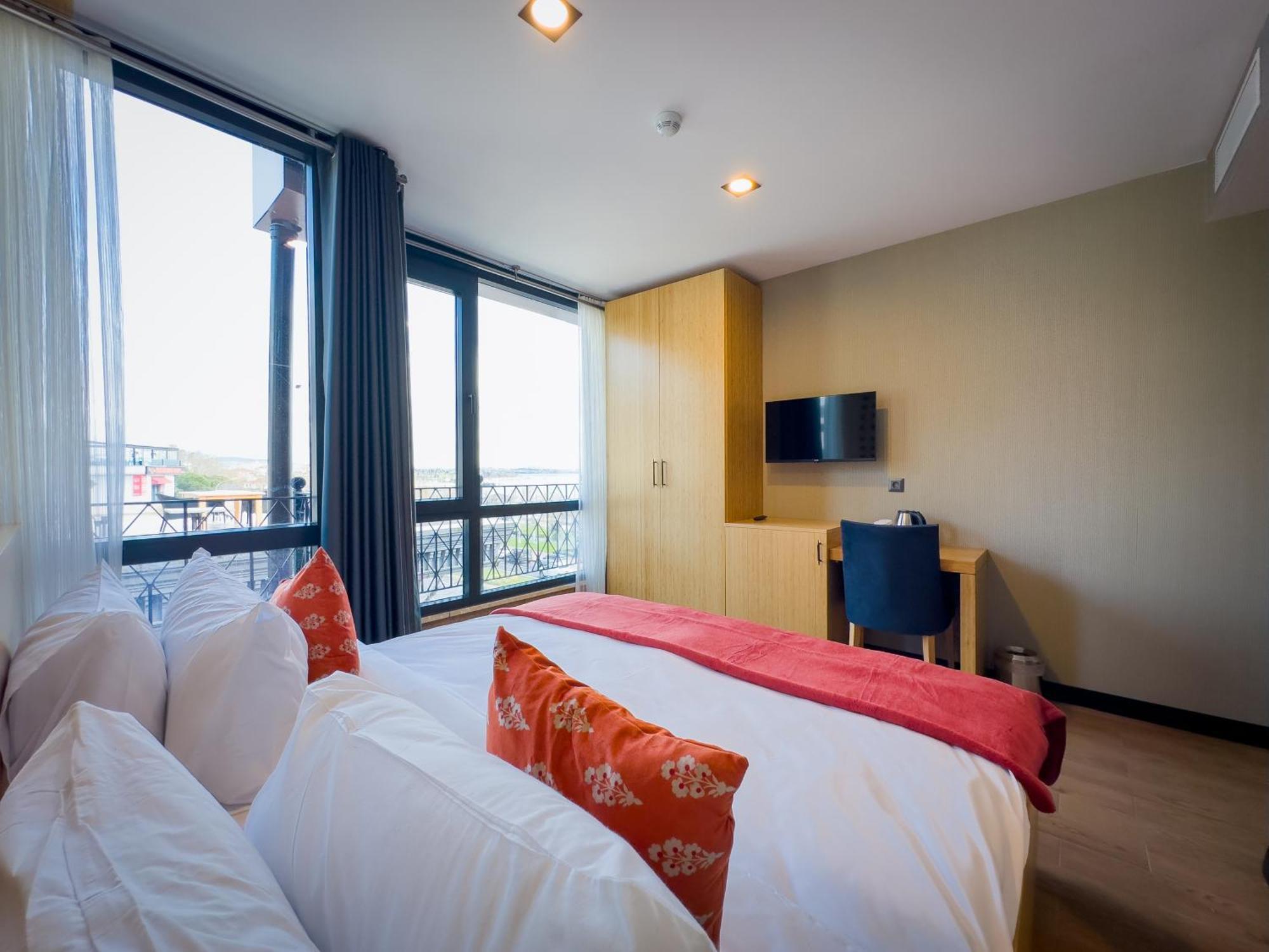 Hotel Mihman *