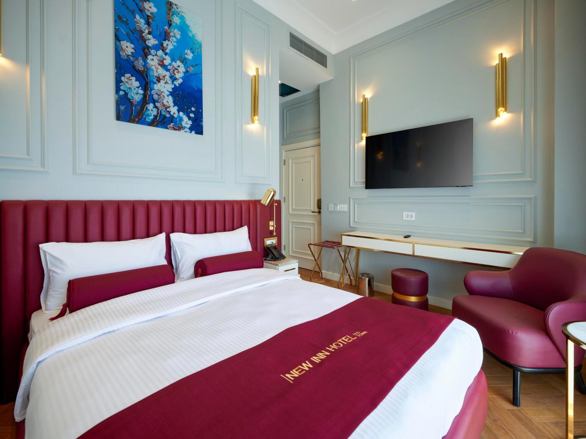 Hotel New Old Town