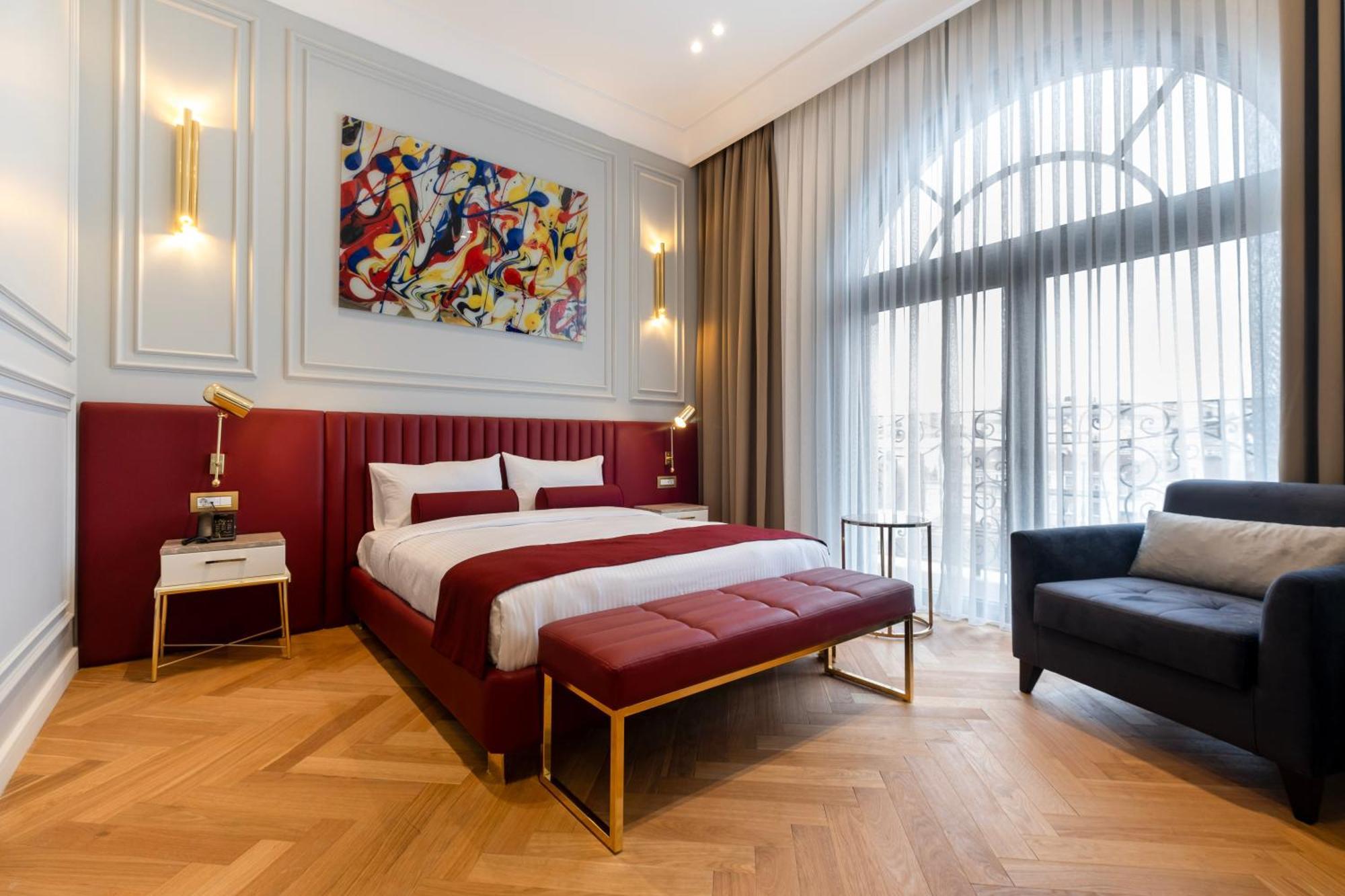 New Old Town Hotel