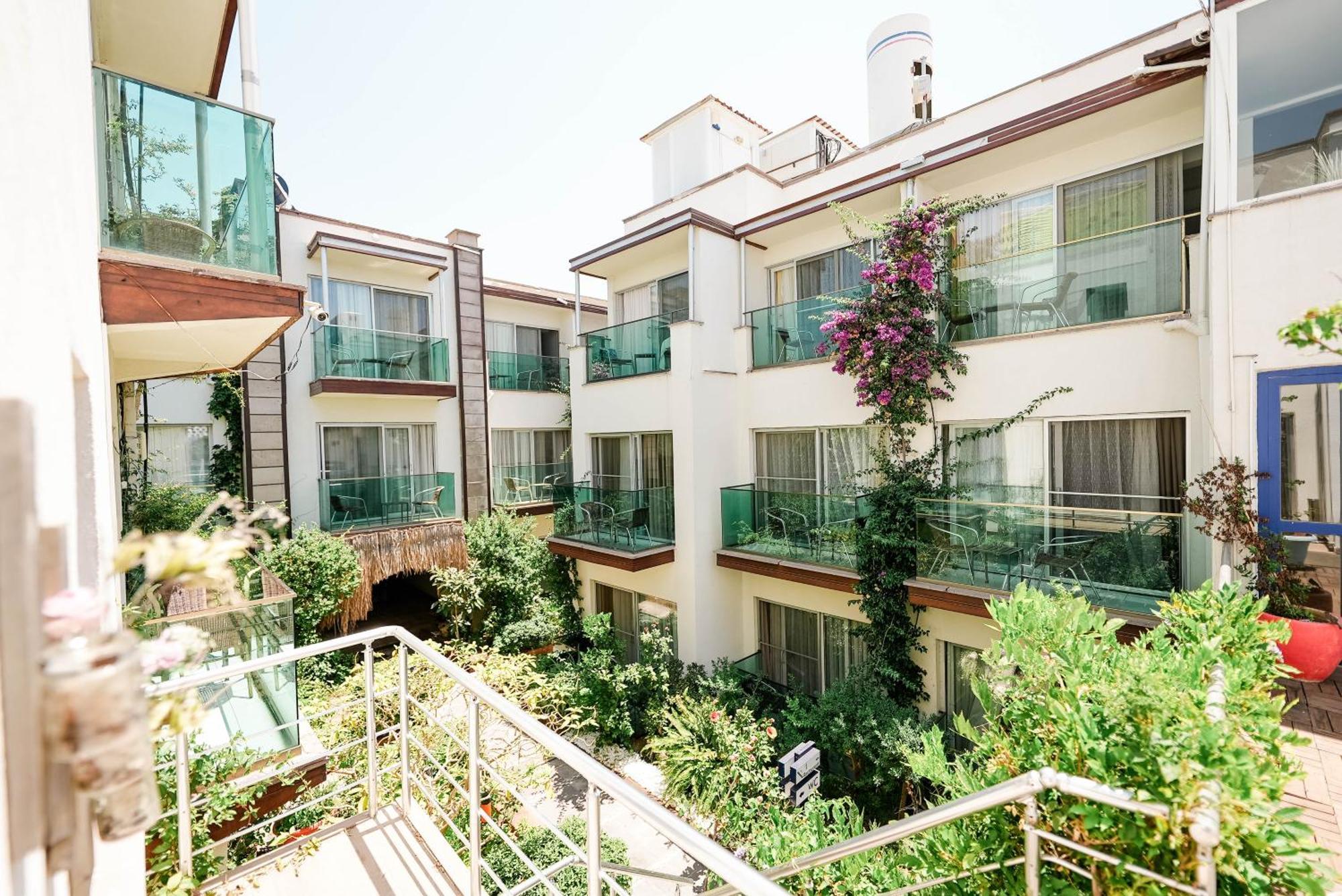 Marin-a & Hotel Turgutreis