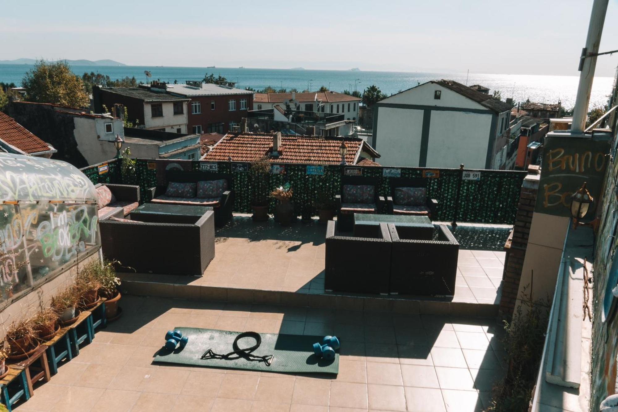 Apartment Life *