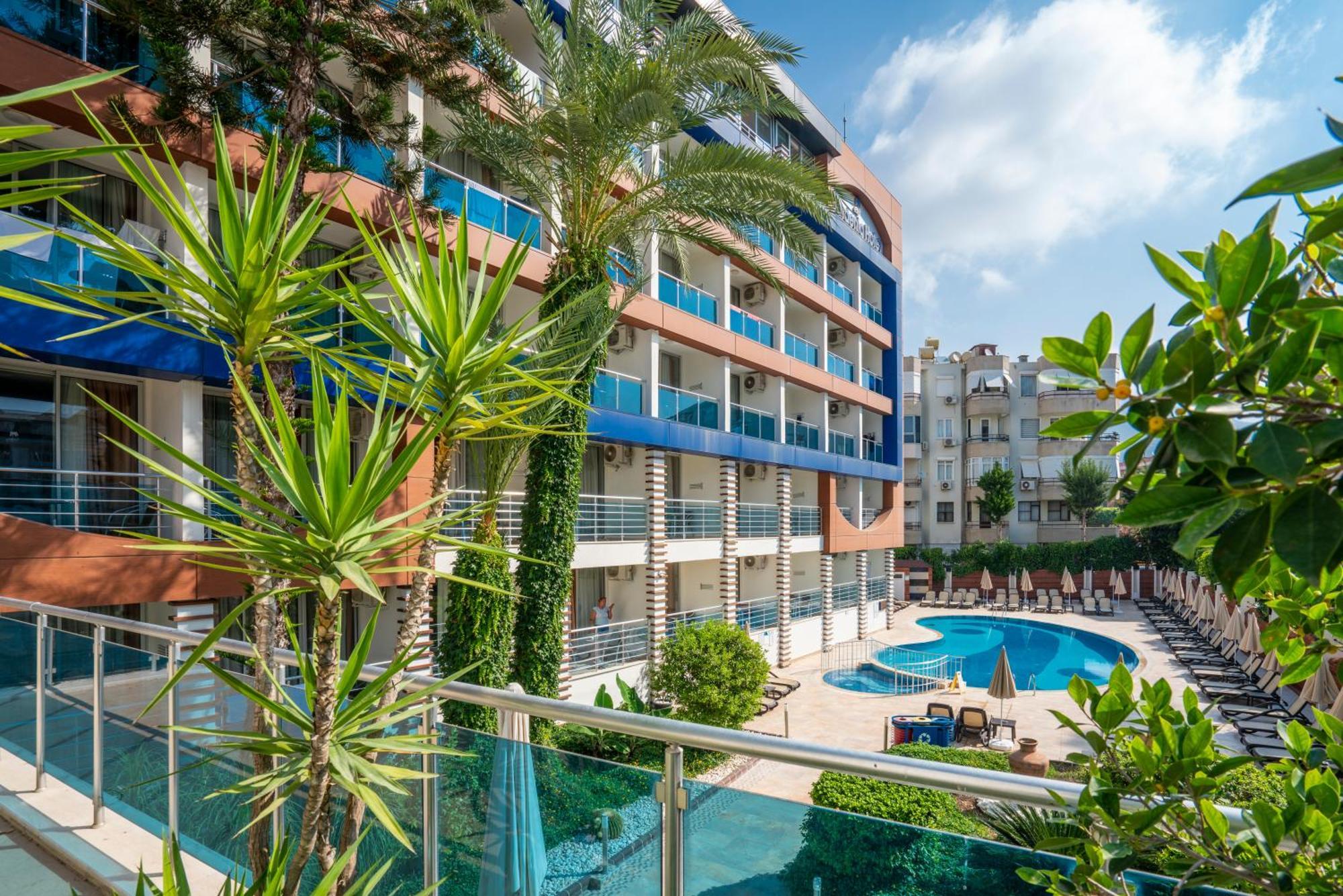 Gardenia Resort 4*