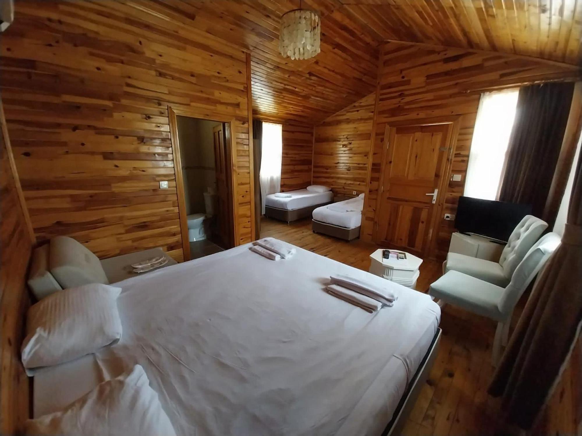 Hotel Elamir 4*