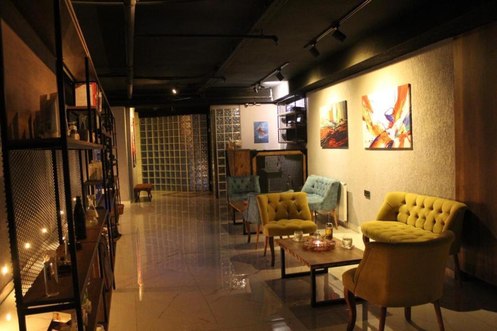 Nira Boutique 4*