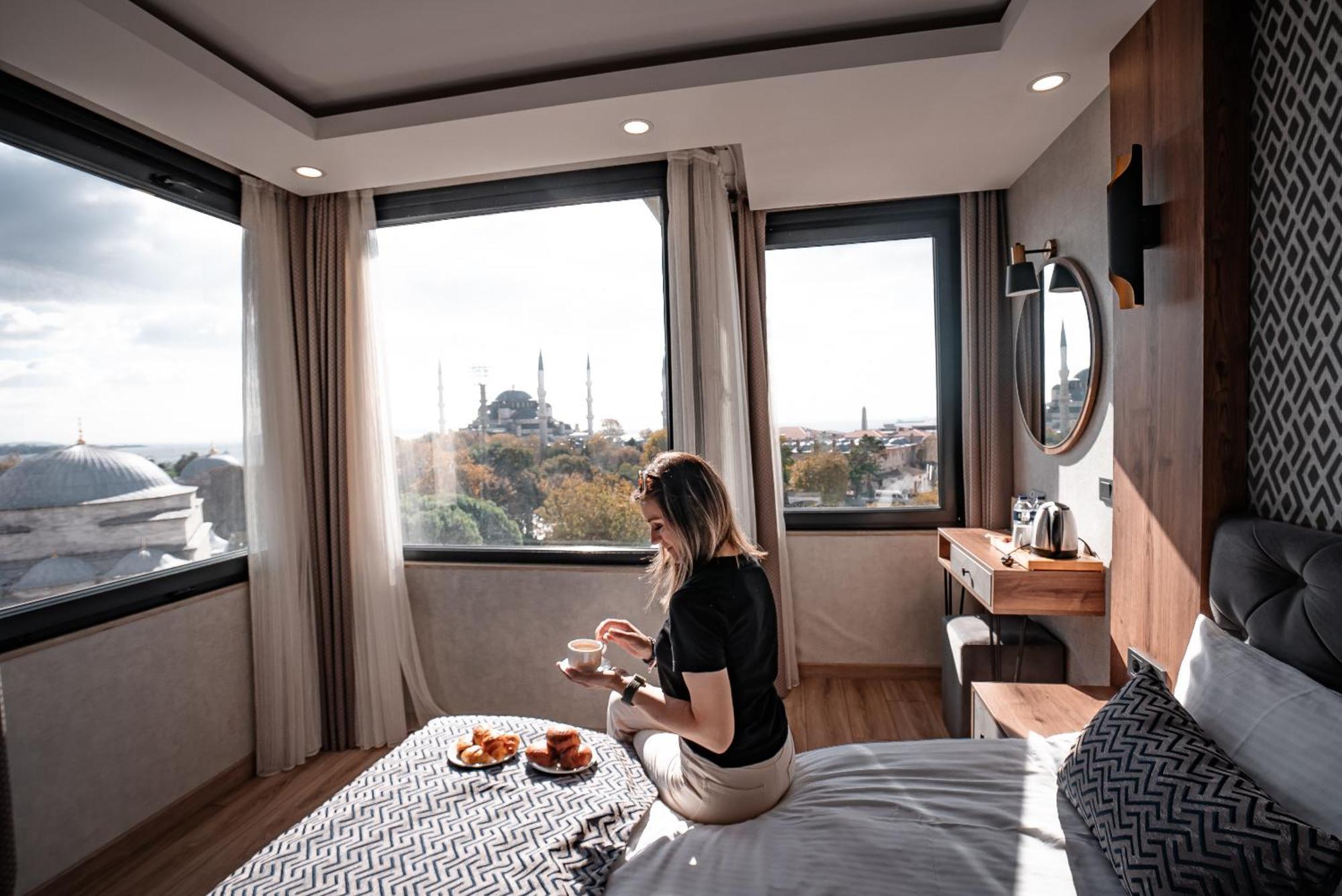 Hotel World Heritage Center 2*