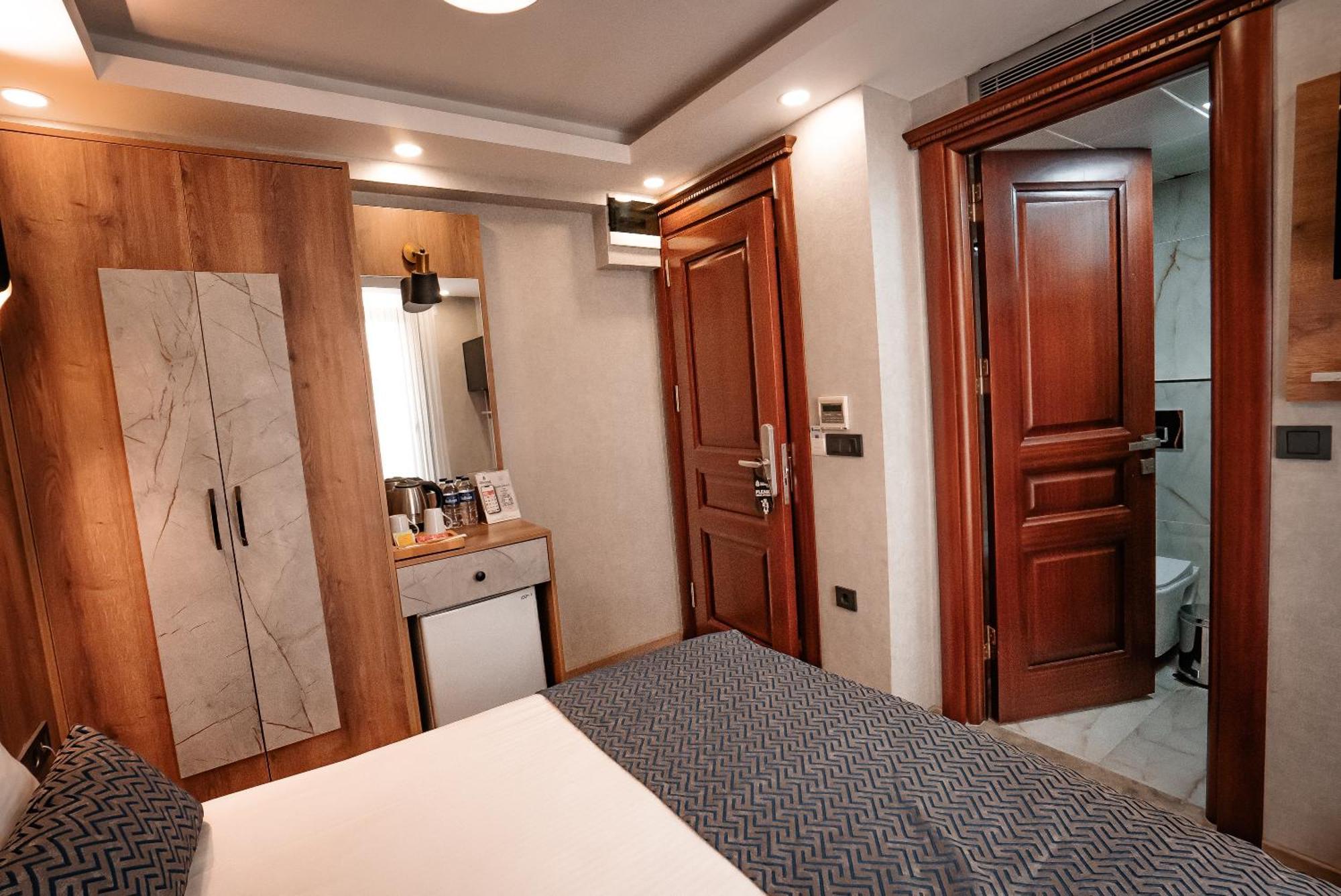 World Heritage Center Hotel 2*