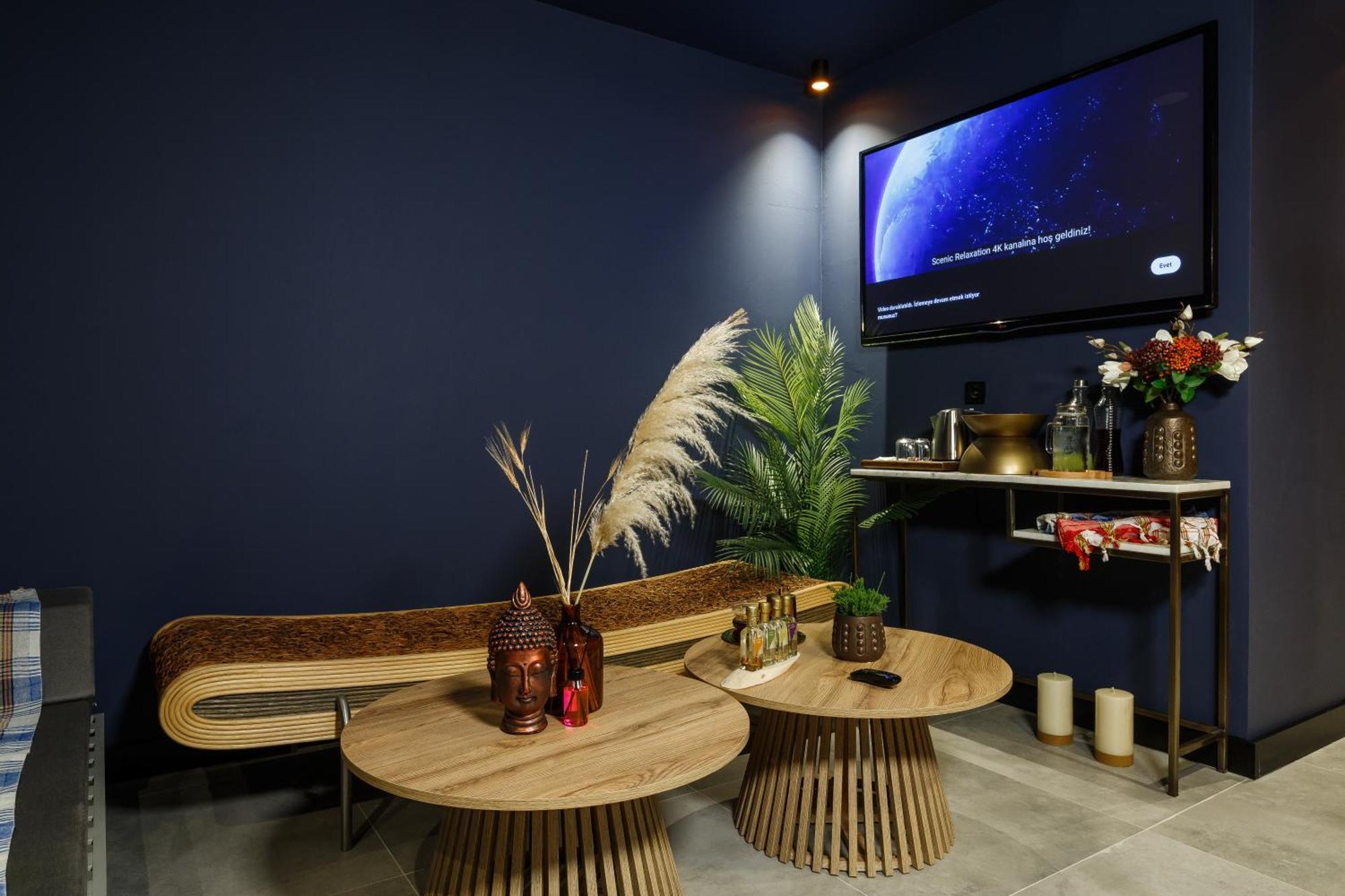 Luff Living - Adult Only 12