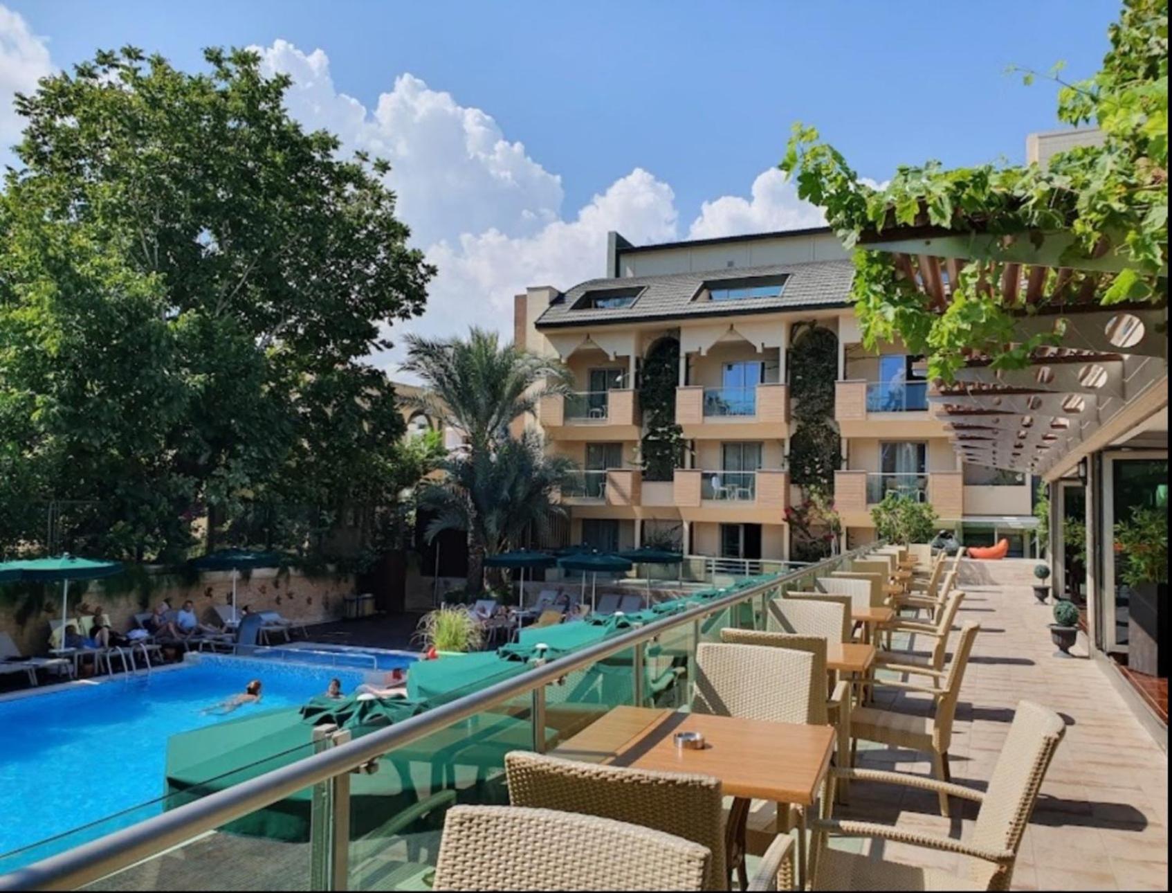 Hotel Ambassador & 4*