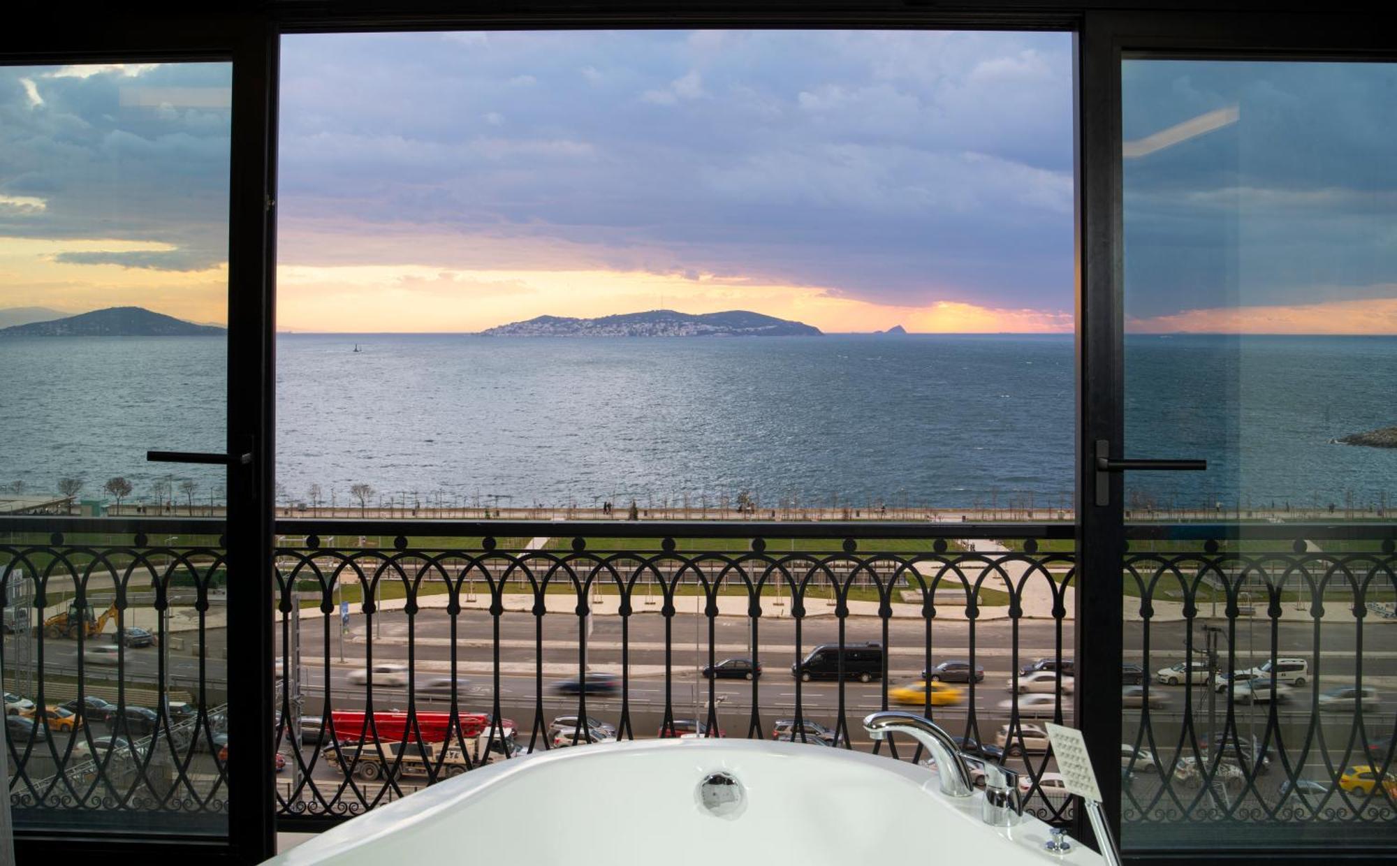 La Cielo Bostanci Hotel 4*