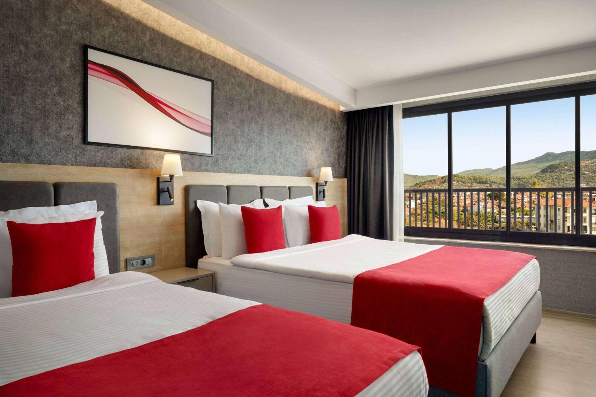 Hotel Ramada By Wyndham 5*
