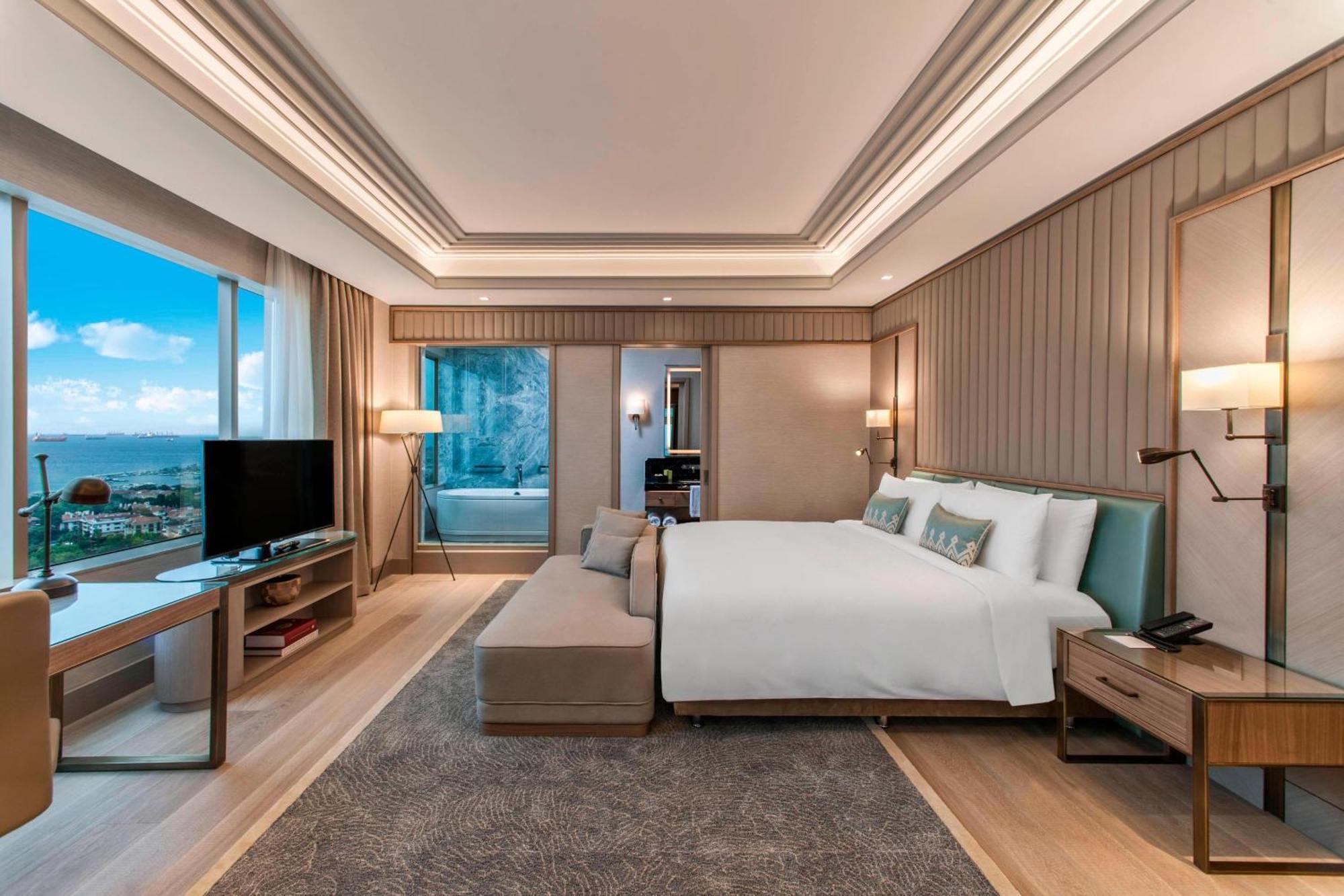 Hotel Renaissance Polat