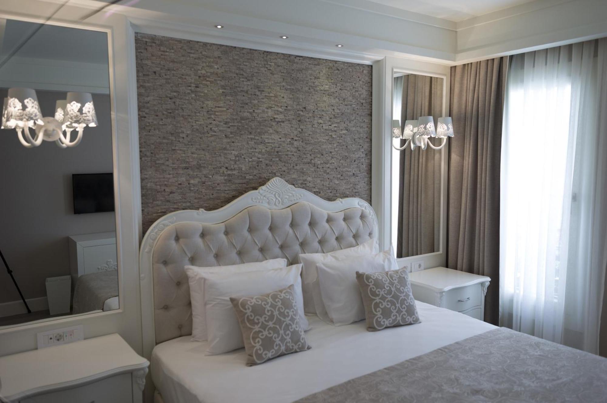 Hotel Ena Boutique & Residences