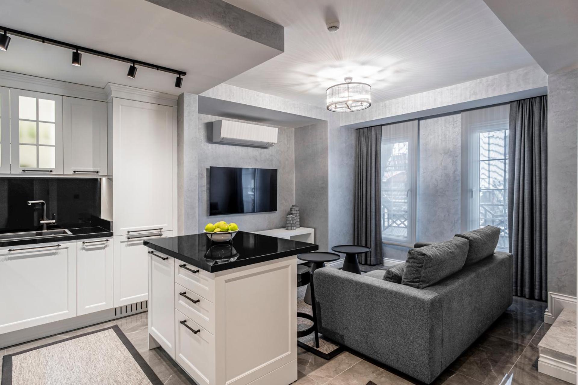 Ena Boutique & Residences 4*