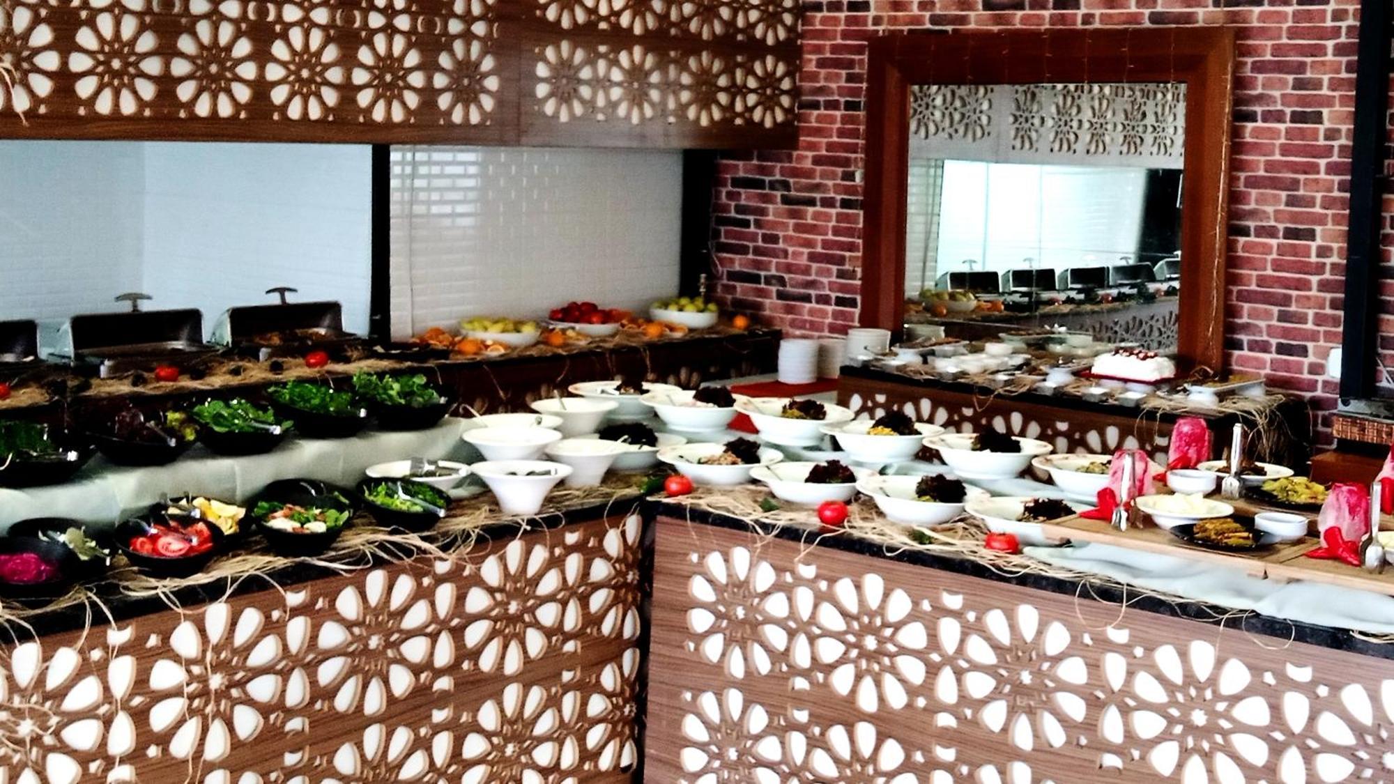 Dionisus Hotel