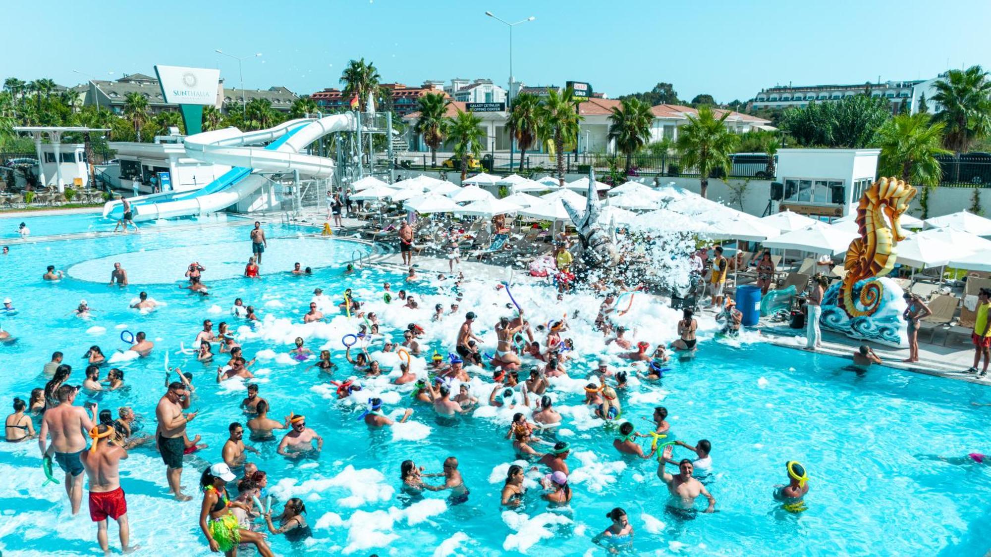Sunthalia & Ultra Adults Only Party